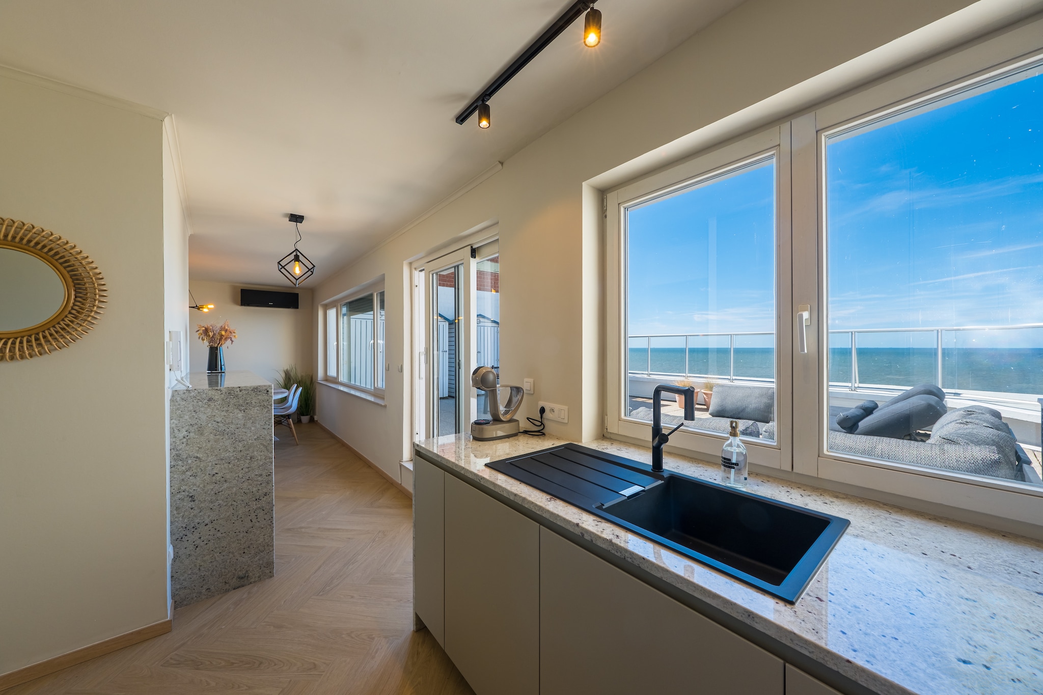 Beautiful penthouse with phenomenal sea view