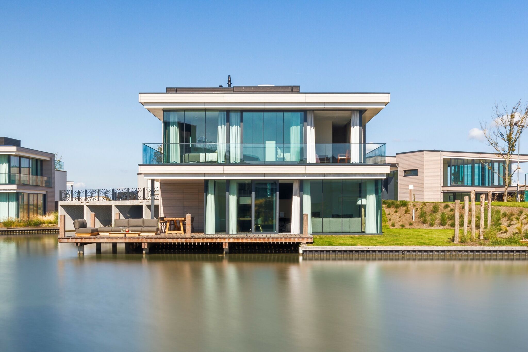 Luxe villa met eigen aanlegsteiger aan het Veerse Meer