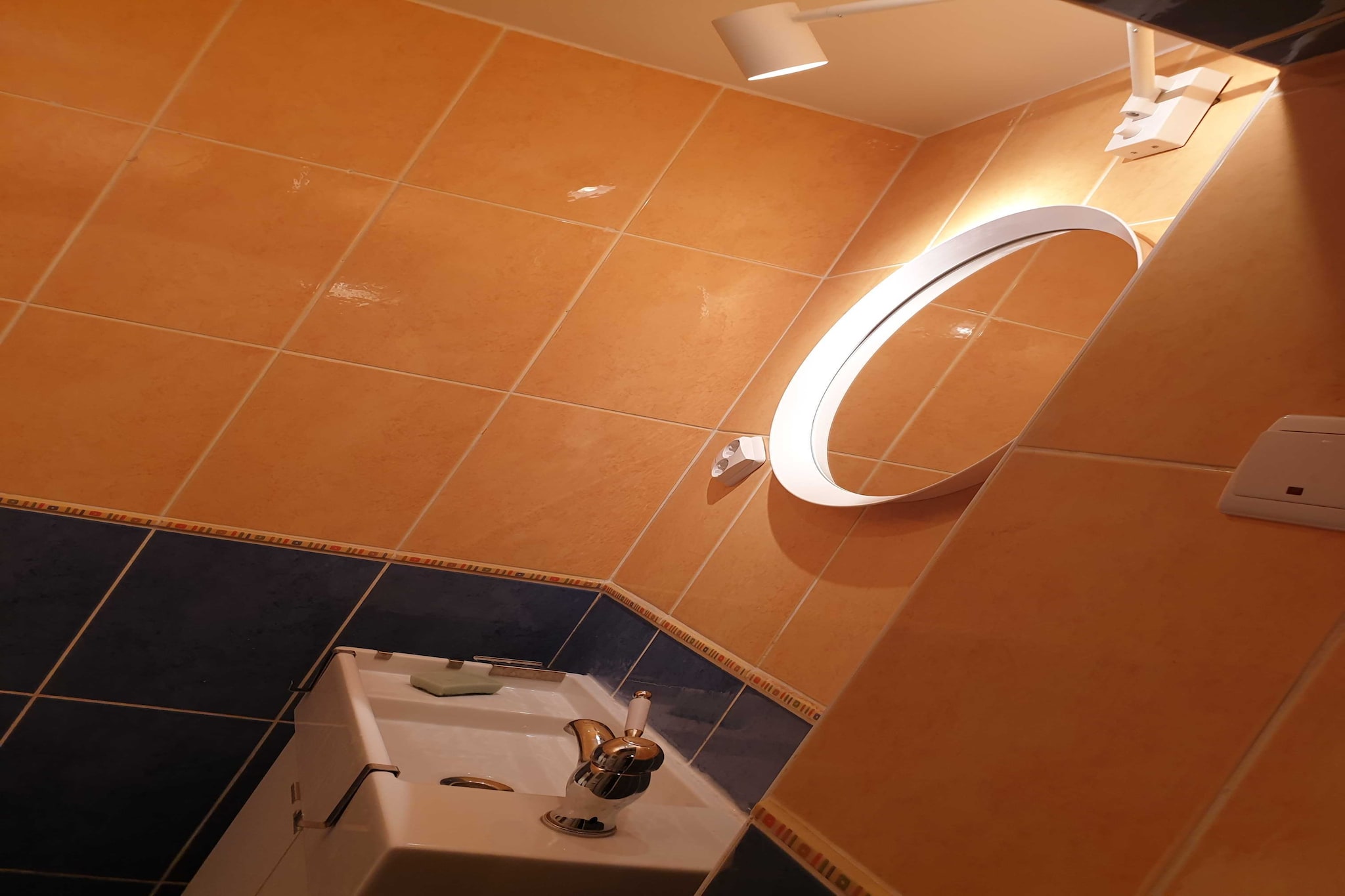 Apartment Vinko, Center - Two Bedroom Apartment with Shared Terrace - Badezimmer