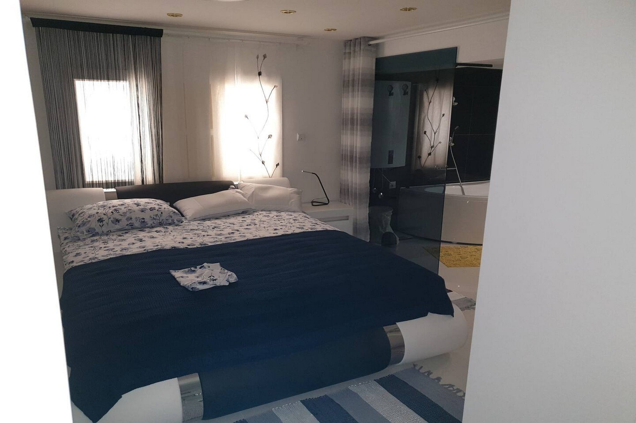Apartment Vinko, Center - Two Bedroom Apartment with Shared Terrace - Schlafzimmer