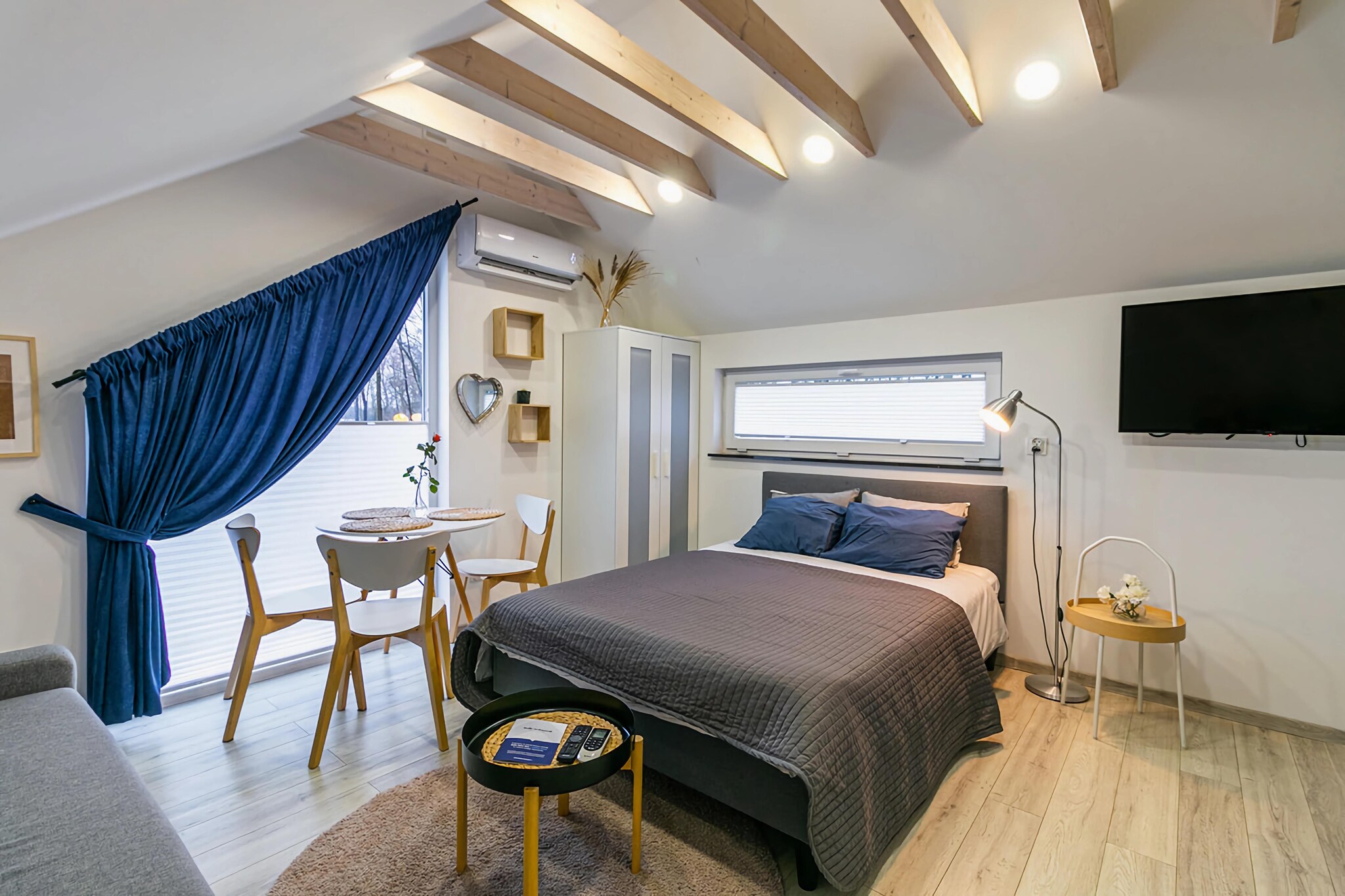 Comfortable holiday apartment, summer pool