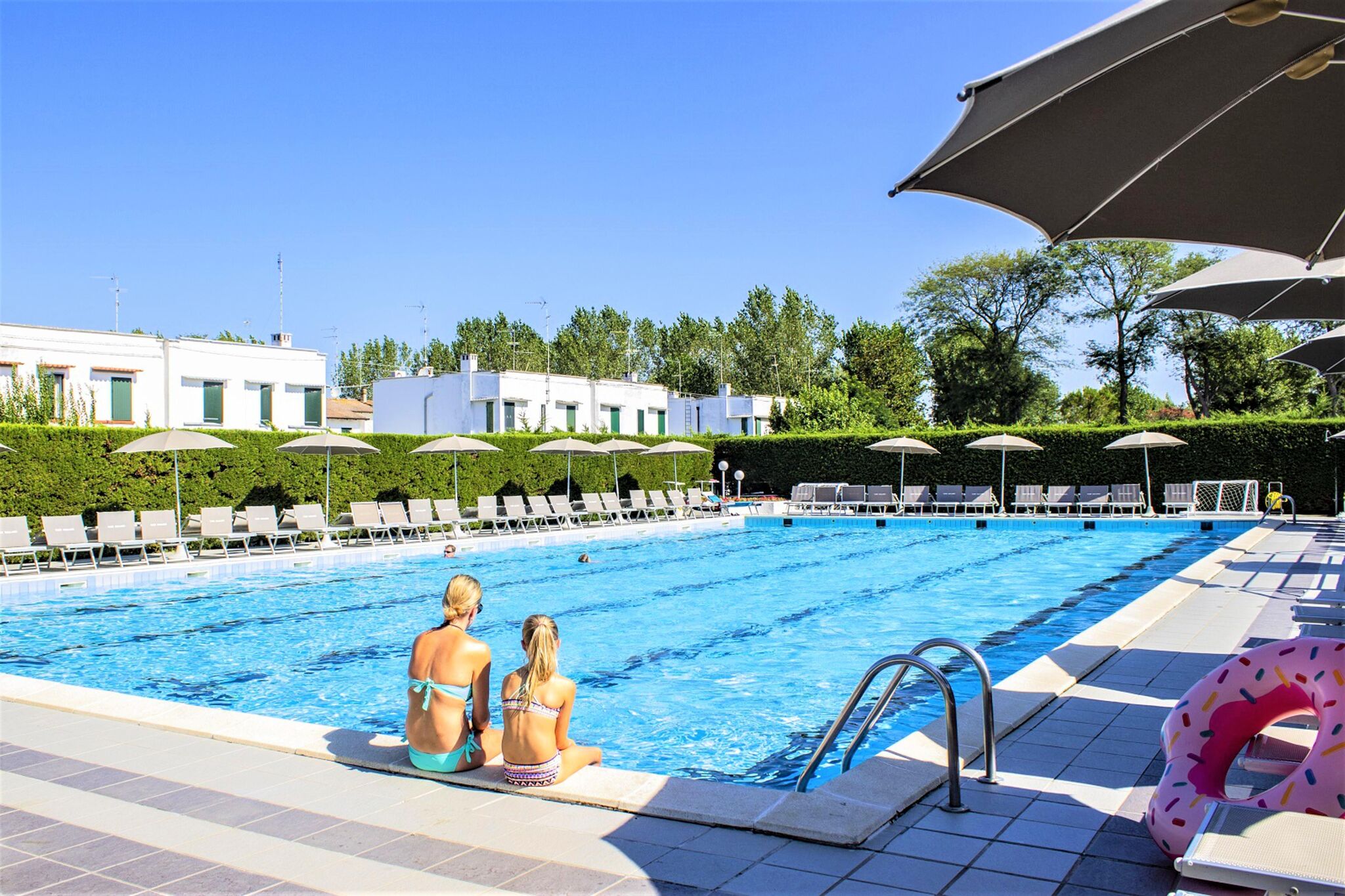 Charmant vakantiehuis in Lido di Pomposa met gedeeld zwembad