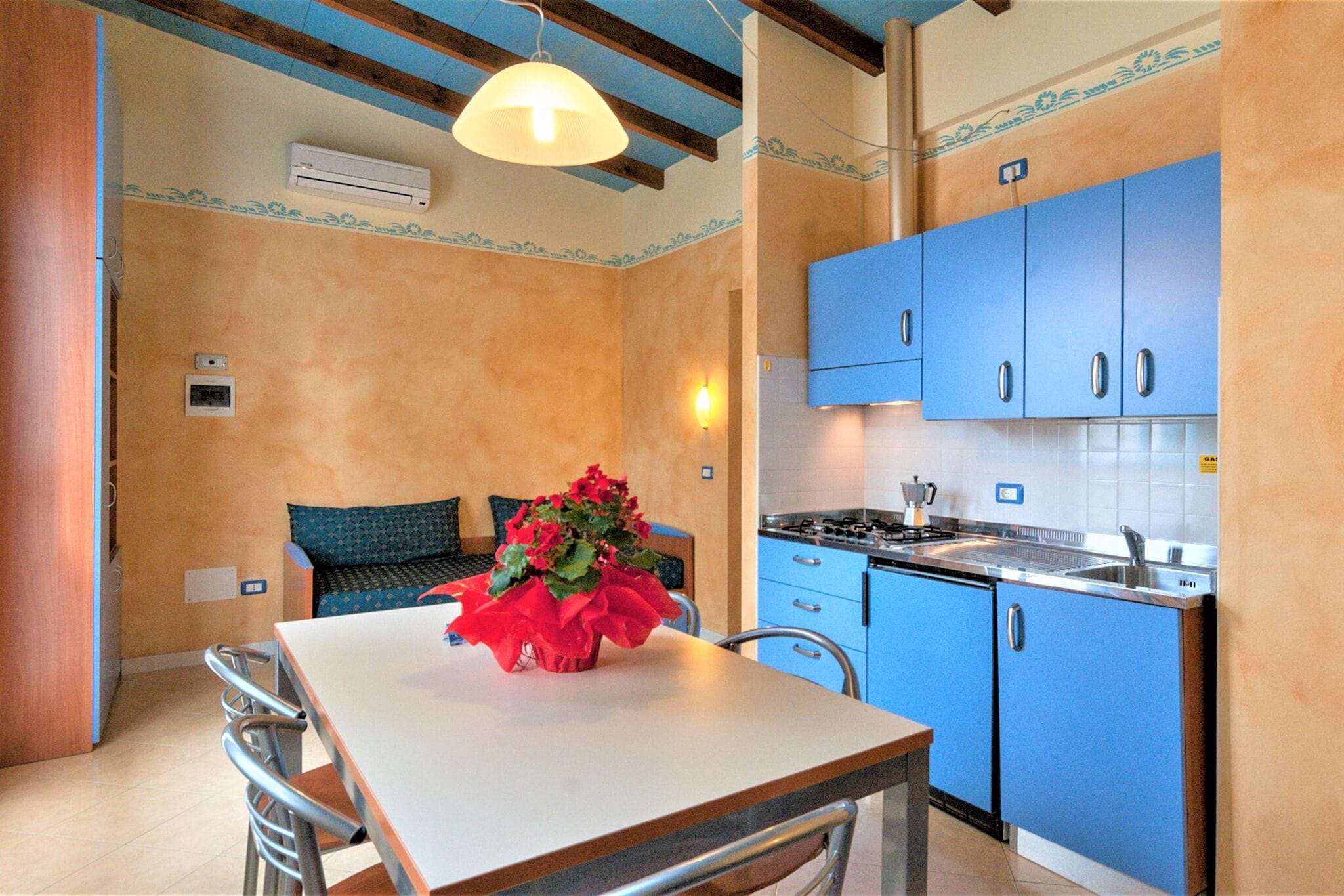 Charming holiday home in Lido di Pomposa with shared pool