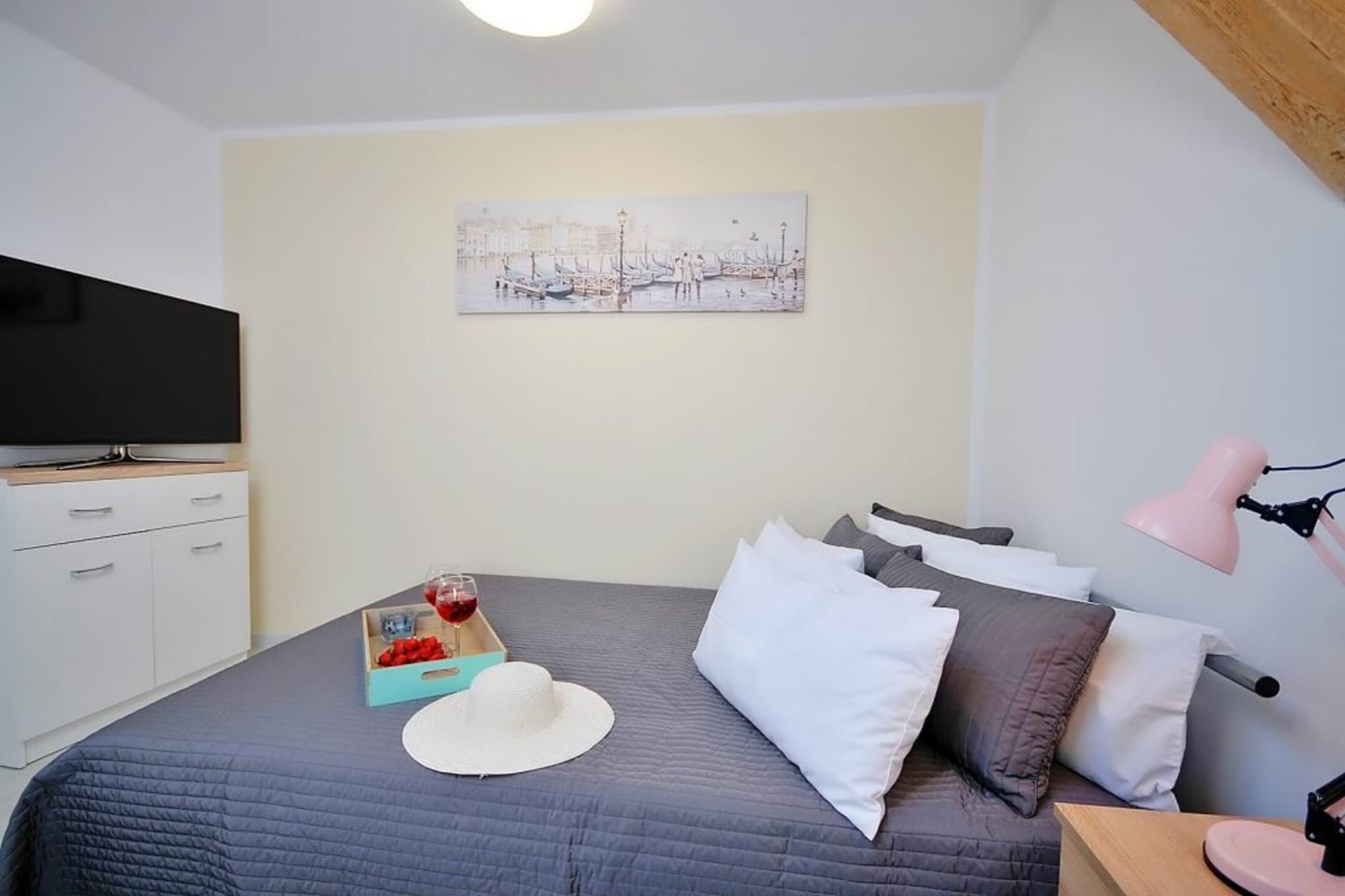 Bed Room