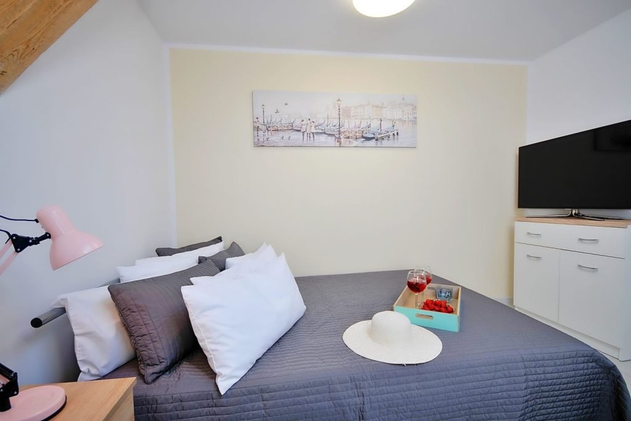 Bed Room