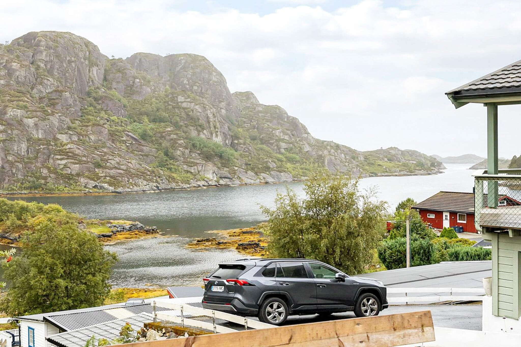 10 person holiday home in Kalvåg-By Traum