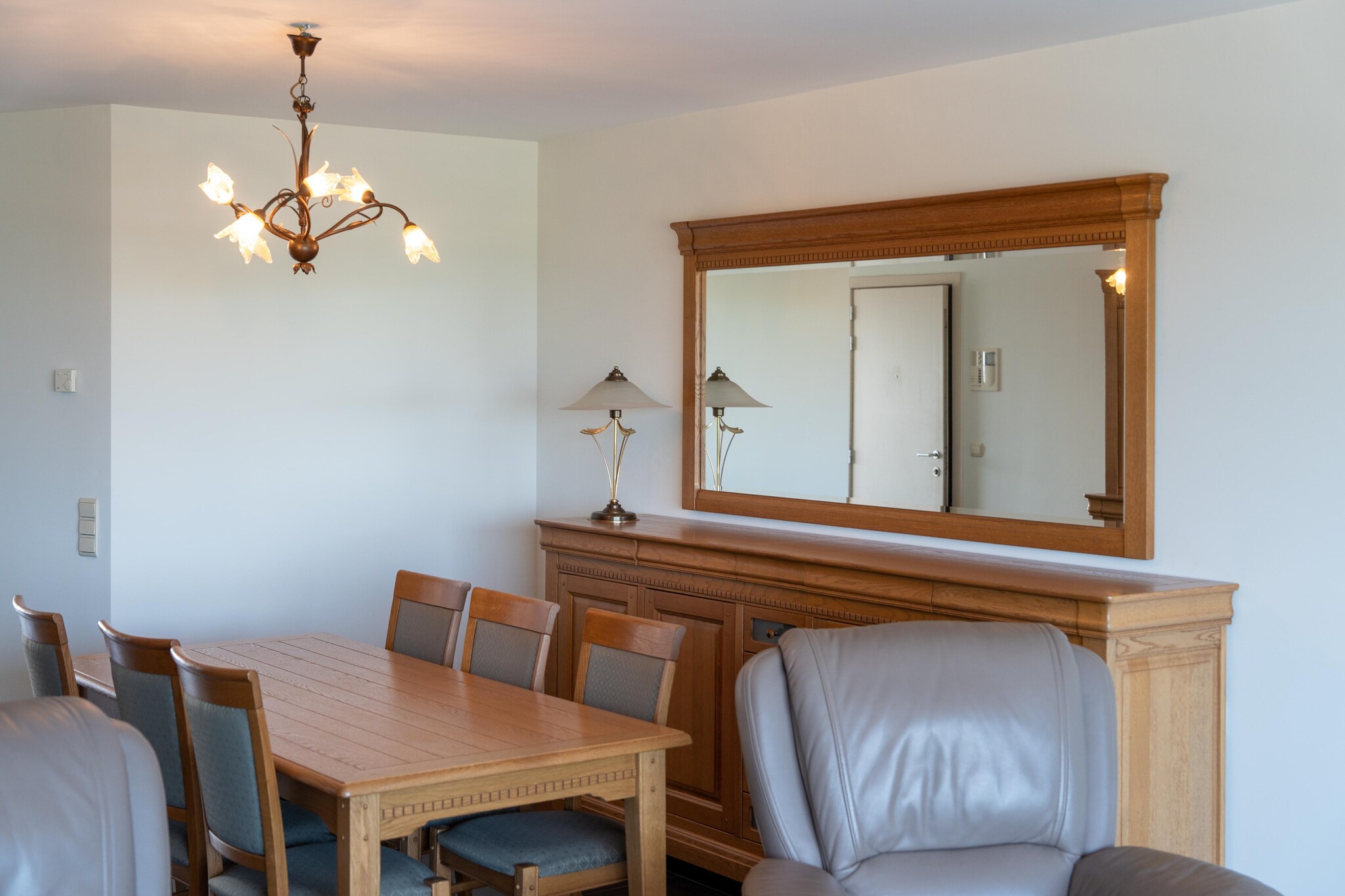 An optional utilities and service fee of EUR 110,00 will be charged before your arrival. Details are given below.<br> Breathtaking Views & Coastal Charm
Wake up to sweeping views of the North Sea in this stylish duplex apartment nestled on the 5th and 6th floors. Enjoy panoramic scenery from both sides-ocean at the front and Bredene's serene countryside, featuring the iconic water tower, at the back. Step outside and stroll through a pedestrian tunnel that leads directly to the dunes and beach, just 200 meters away. Prime Location with Easy Access
No need for a car here-the tram stops right in front and connects you to all the Belgian seaside towns in minutes. Fancy exploring Ostend or De Haan? You're just a 5-minute ride away. But Bredene itself has everything: supermarkets within a 2-minute walk, a cozy square with restaurants, shops, an enclosed playground, and even occasional summer performances just across the street. Spacious, Stylish & Fully Equipped
This thoughtfully designed apartment boasts 3 full bedrooms-one with a private bathroom-plus an additional bathroom and separate toilet. The living area is bright and welcoming, with a TV, dining space, and balcony views. The kitchen is fully equipped, and there's a private bike shed for safe storage. Whether you're traveling with friends or family, this is your ideal coastal retreat. <br><b> Optional Utilities & Service Package </b><br><b> An optional utilities and service package of EUR 110,00 </b> can be selected prior to your arrival. You will receive a separate communication with the payment link should you wish to include it.<br>This package ensures a seamless stay and conveniently covers services such as final cleaning, utility consumption, service support, and protection against minor damages or incidental costs during your stay.<br>Guests who prefer may manage these services independently, provided the property is returned in good order at check-out.