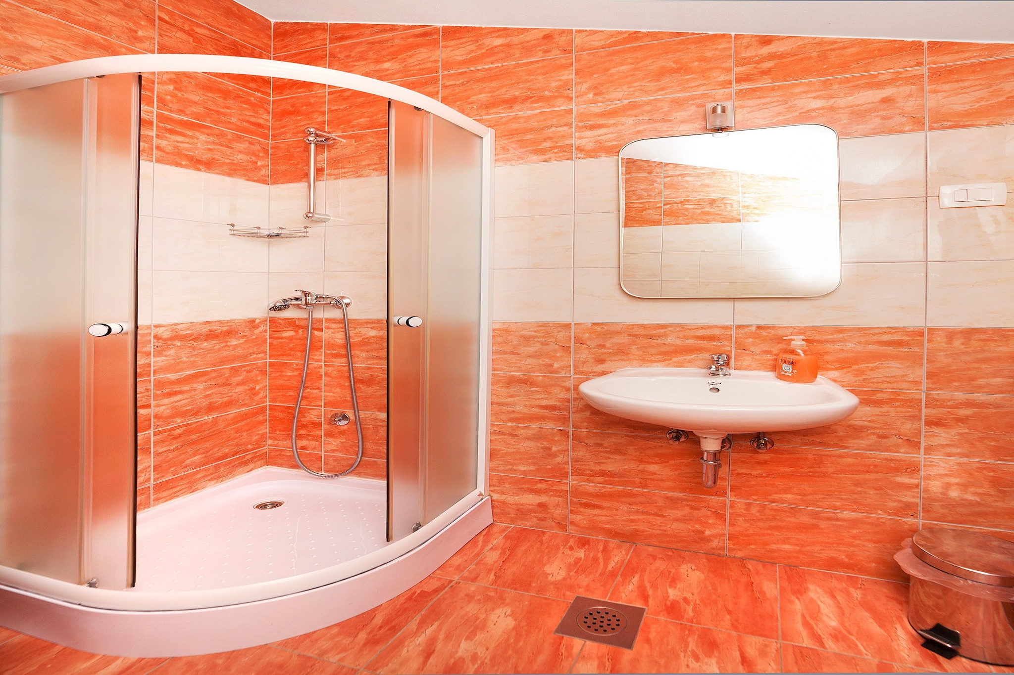 Apartments Barbara with  Swimming Pool - Three Bedroom Apartment with Swimming Pool-Bathroom