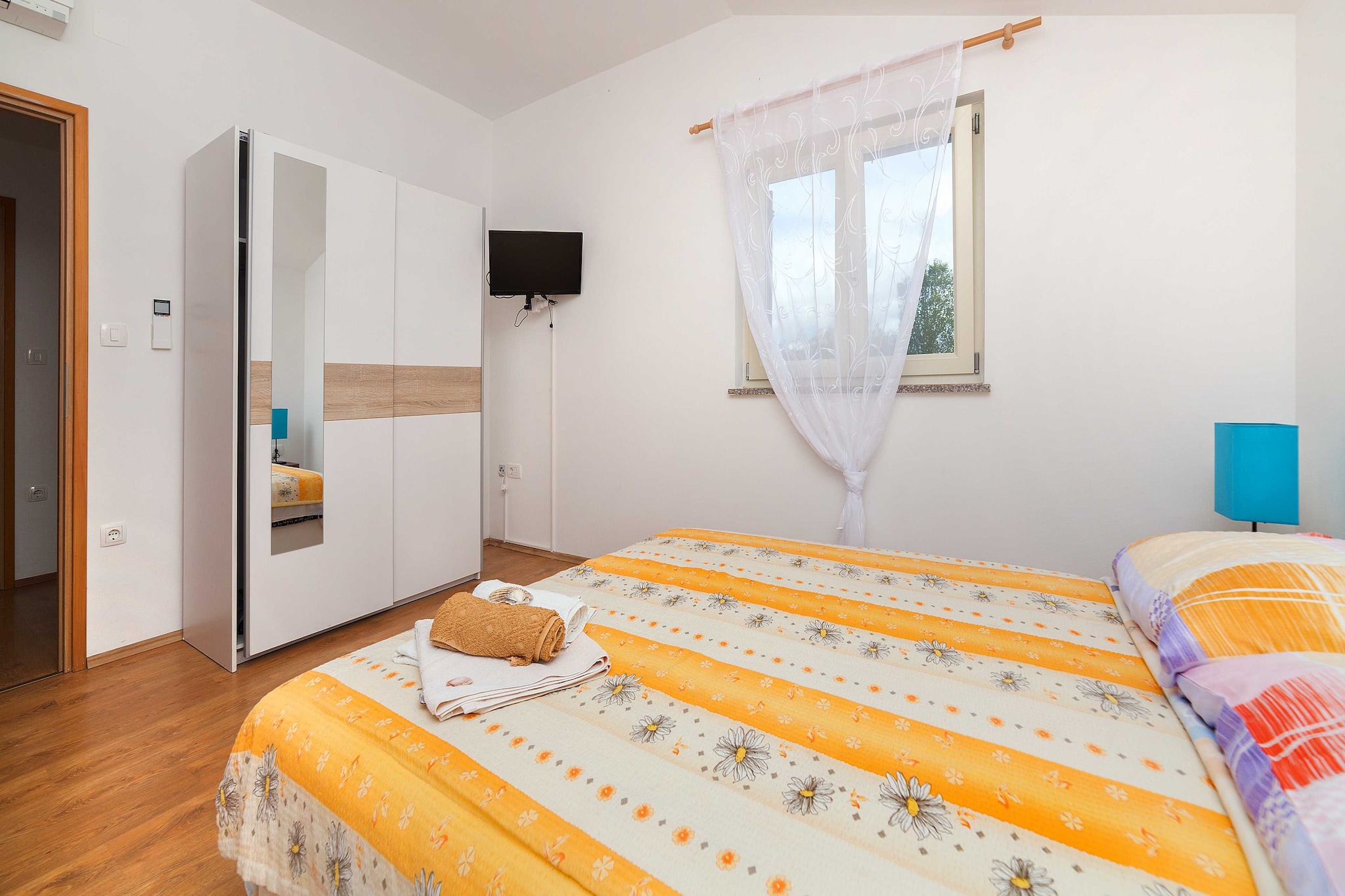 Apartments Barbara with  Swimming Pool - Three Bedroom Apartment with Swimming Pool-Bedroom
