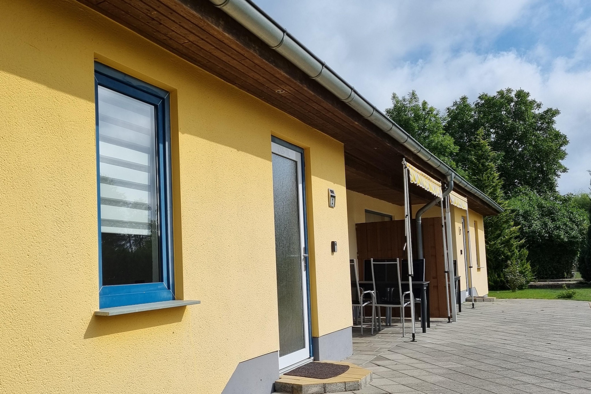 Reihenbungalow Nr 1-Buitenkant zomer