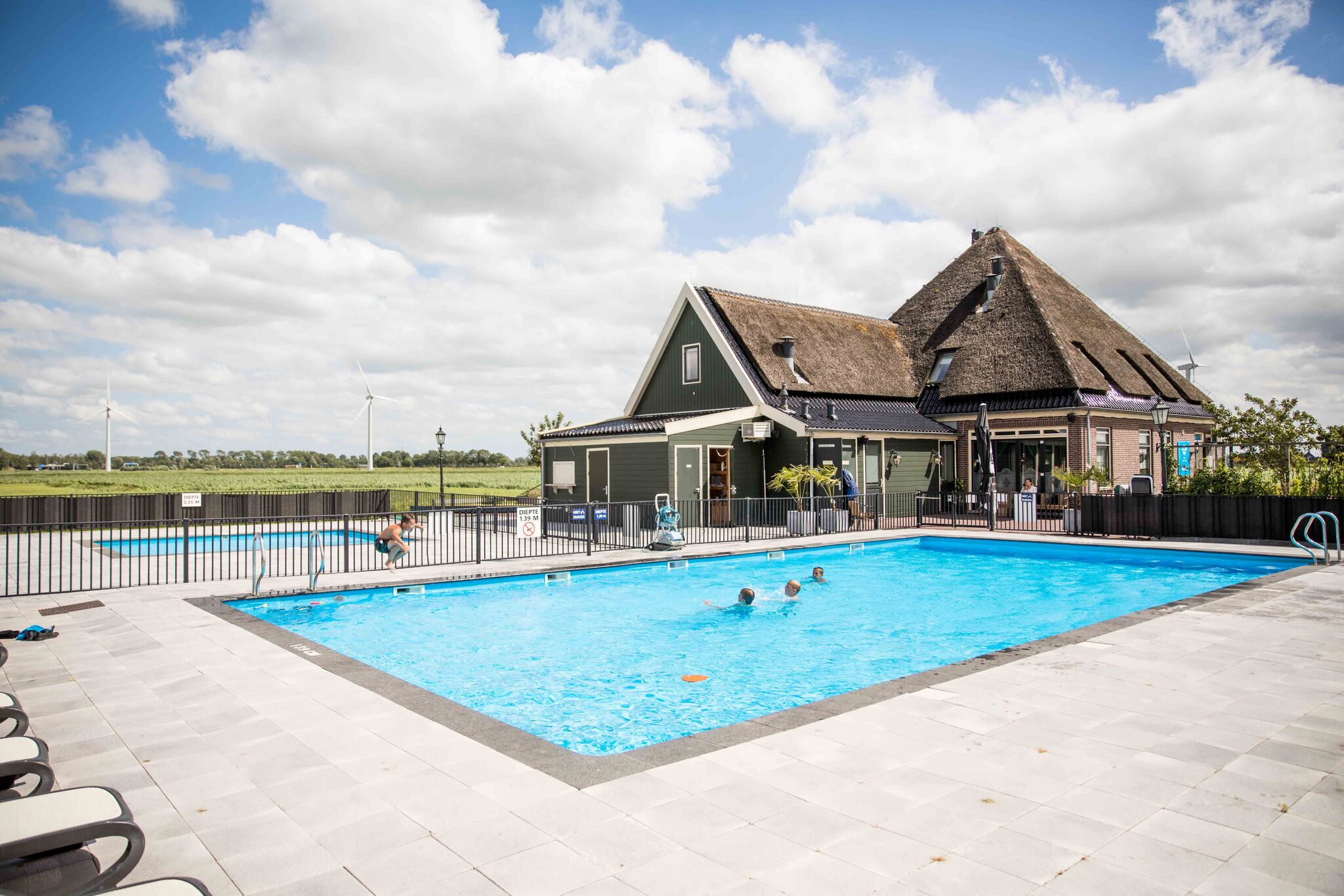 Bright chalet 8 km. from Hoorn
