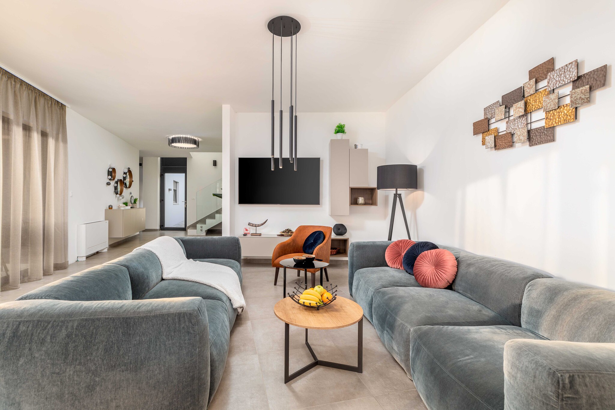 Villa Borealis - Six Bedroom Villa with Swimming Pool