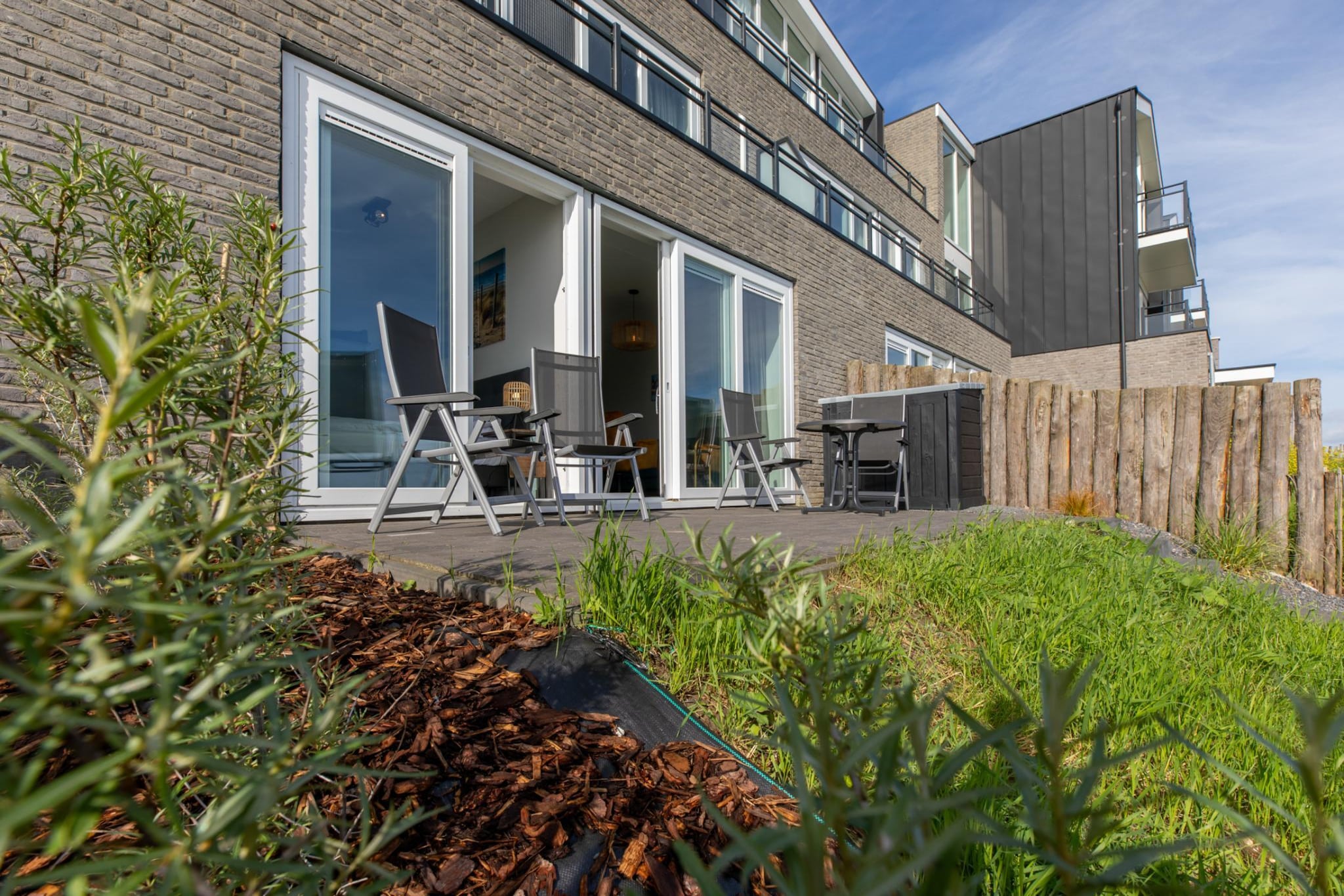 Havenweg 8-14-Tuinen zomer