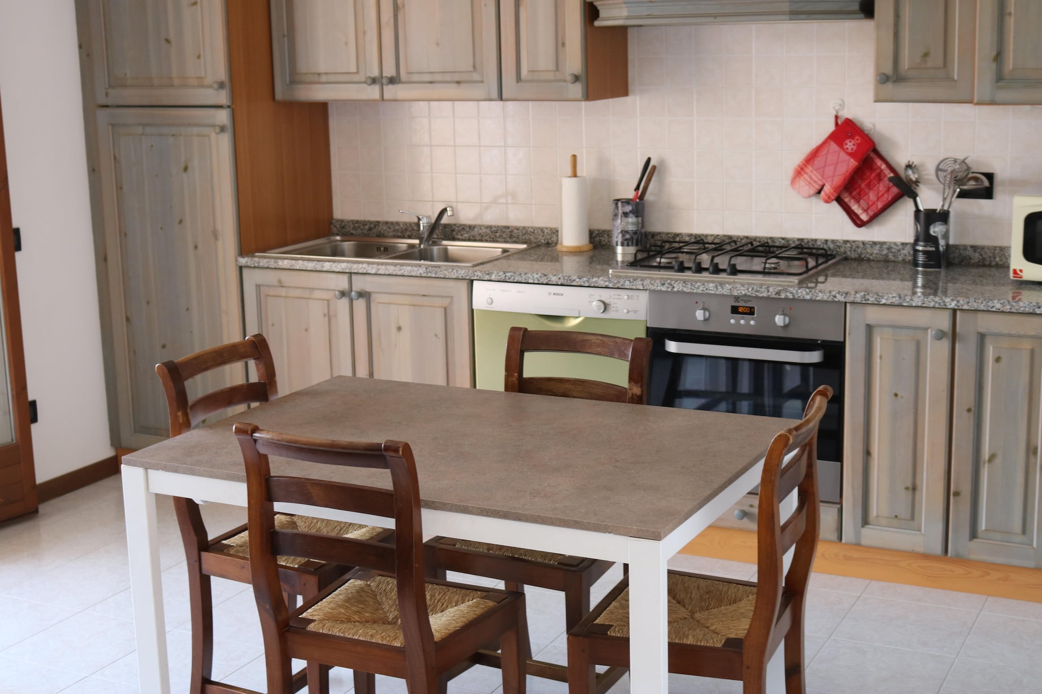 Apartment in Lazise with Lake View Balcony
