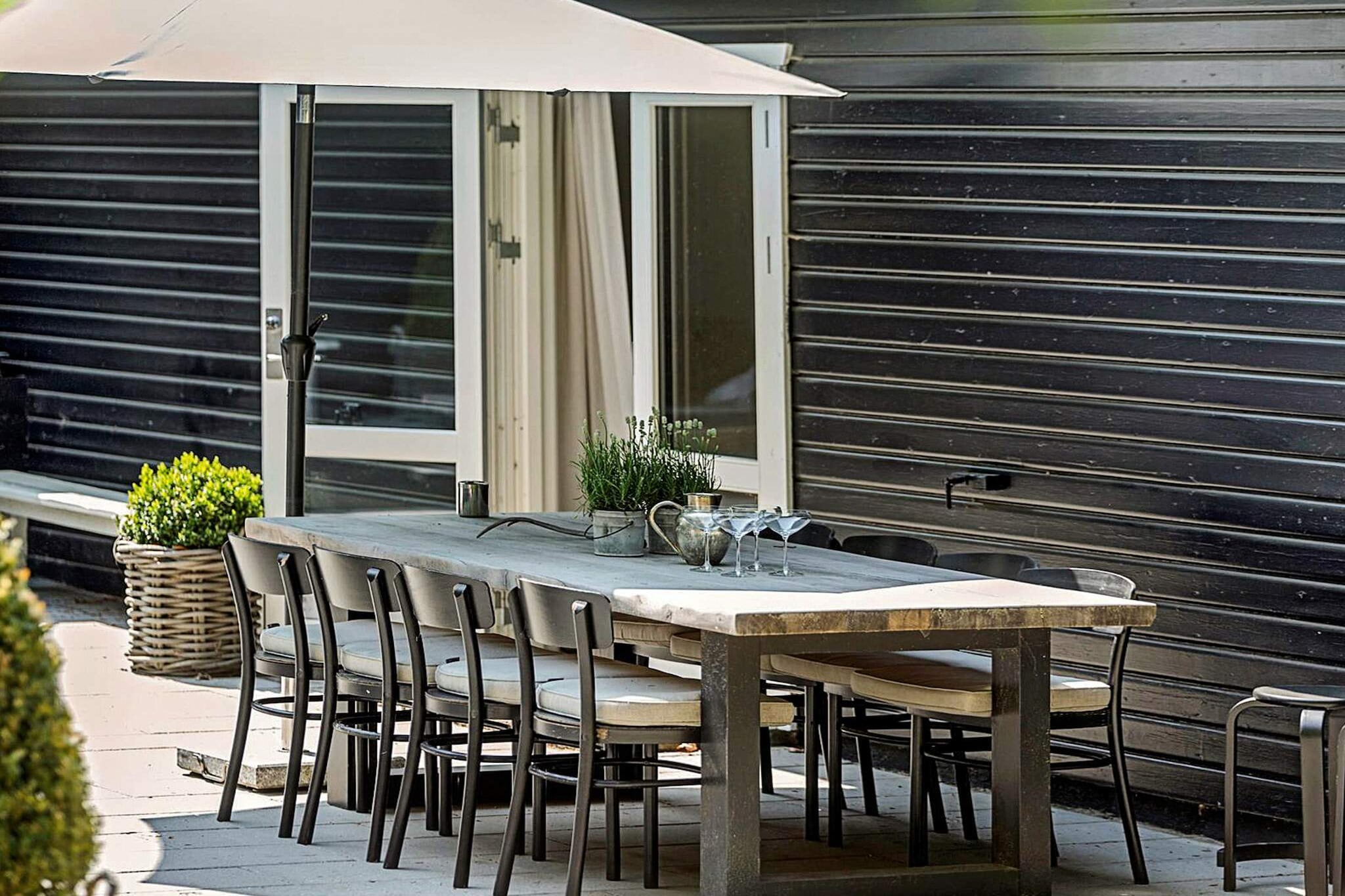 18 person holiday home in Frederiksværk-By Traum