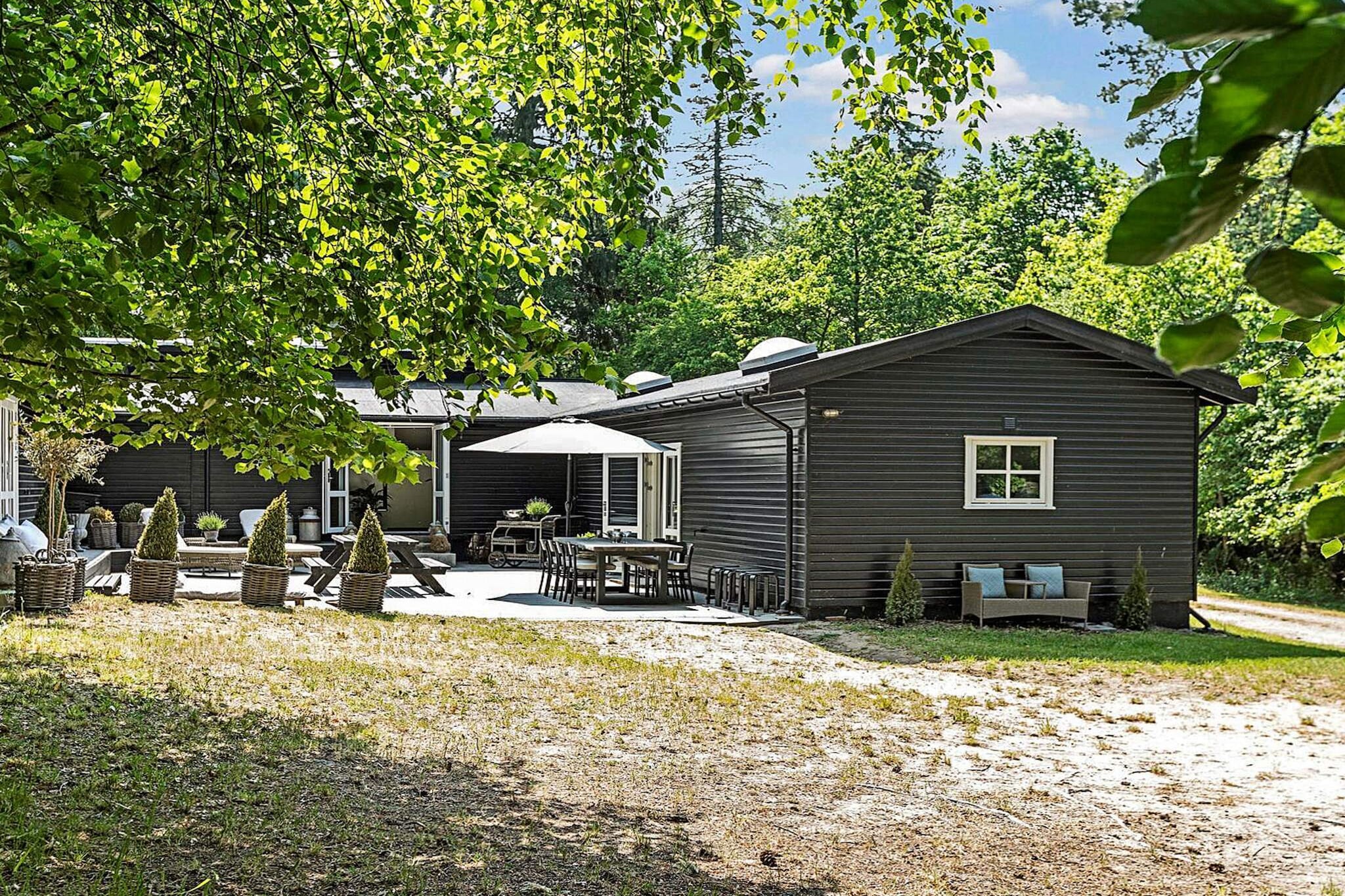 18 person holiday home in Frederiksværk-By Traum