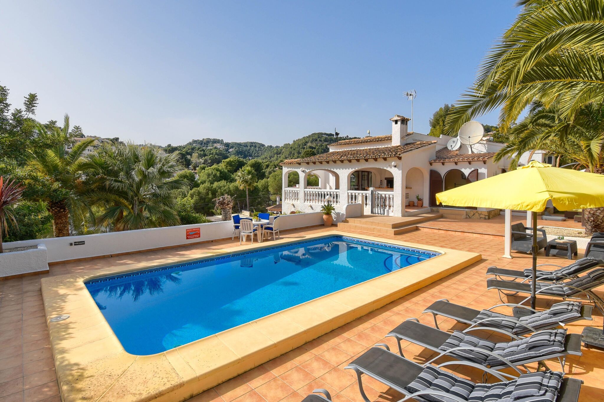 Beautiful villa with private pool at the beach of Benissa and close to Moraira