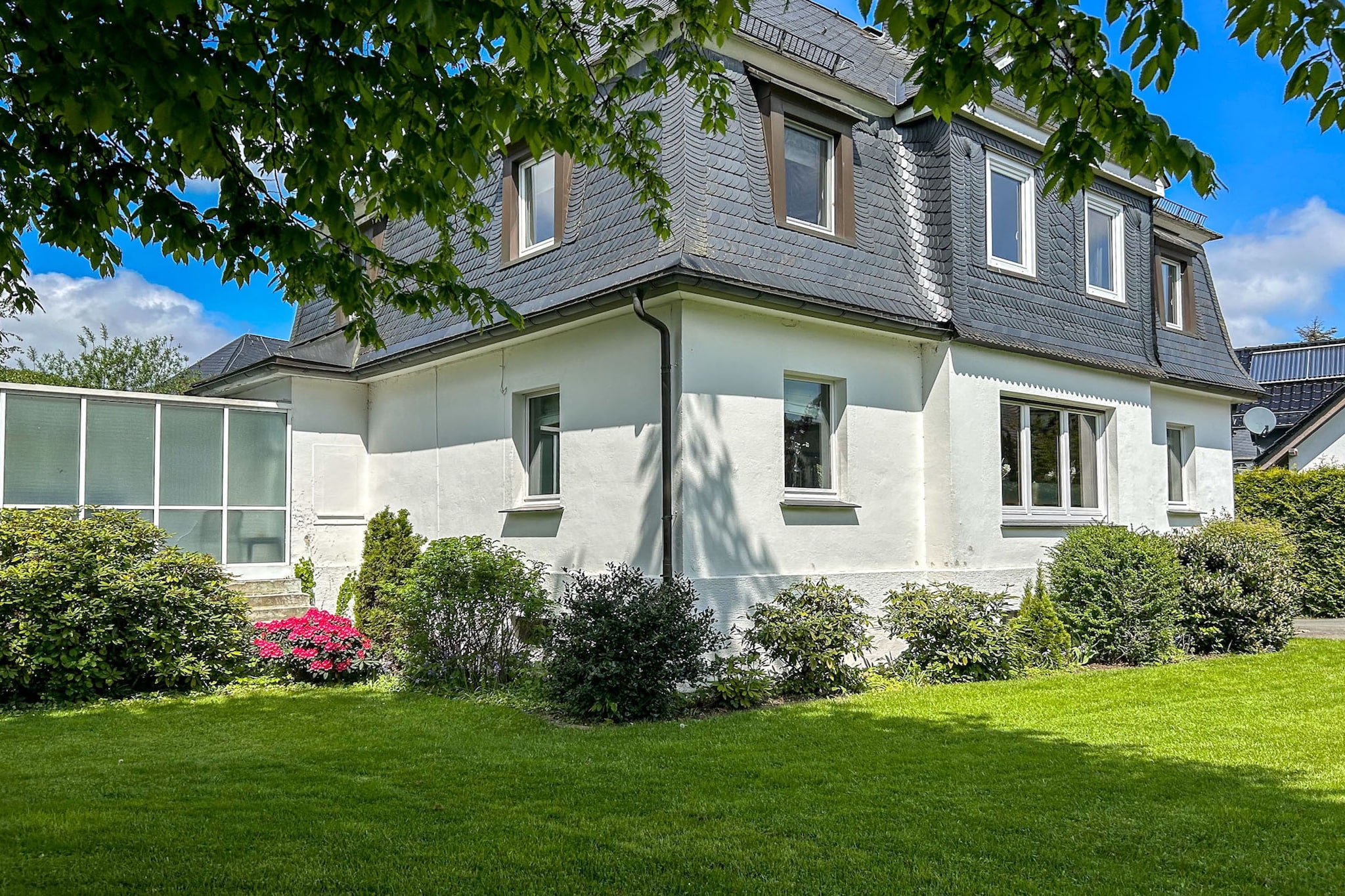 Exterior Summer