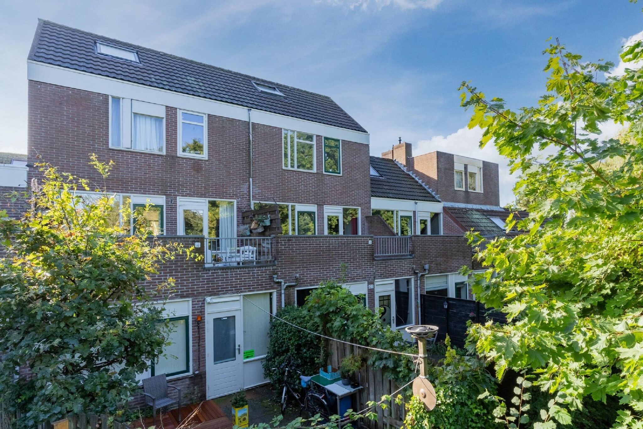 Maison de vacances confortable à Alkmaar avec balcon