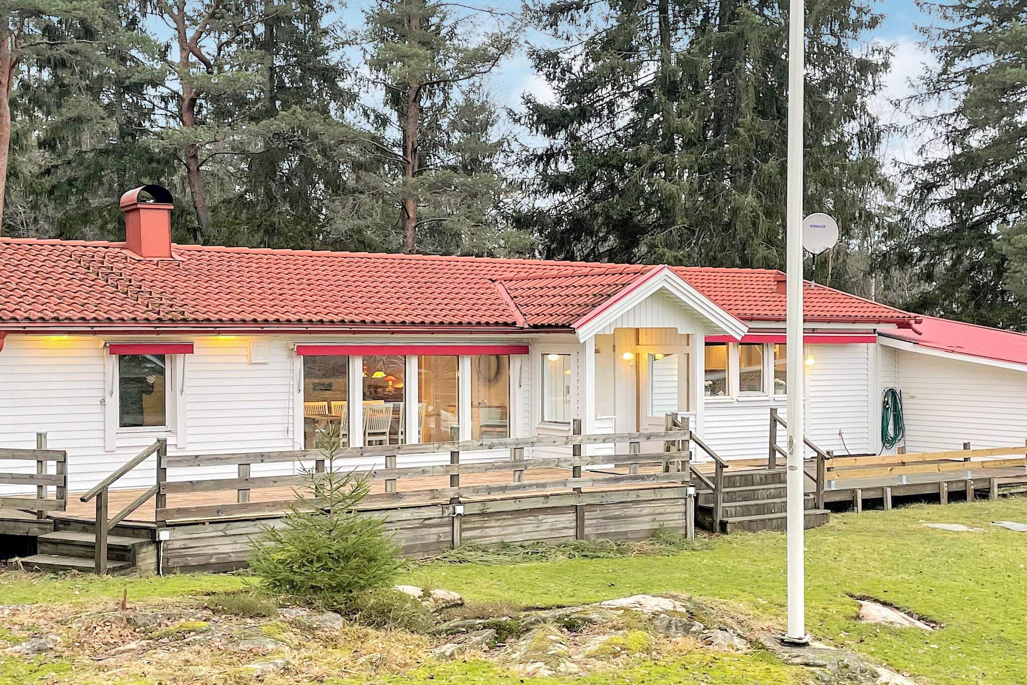 6 person holiday home in PRÄSSEBO-By Traum