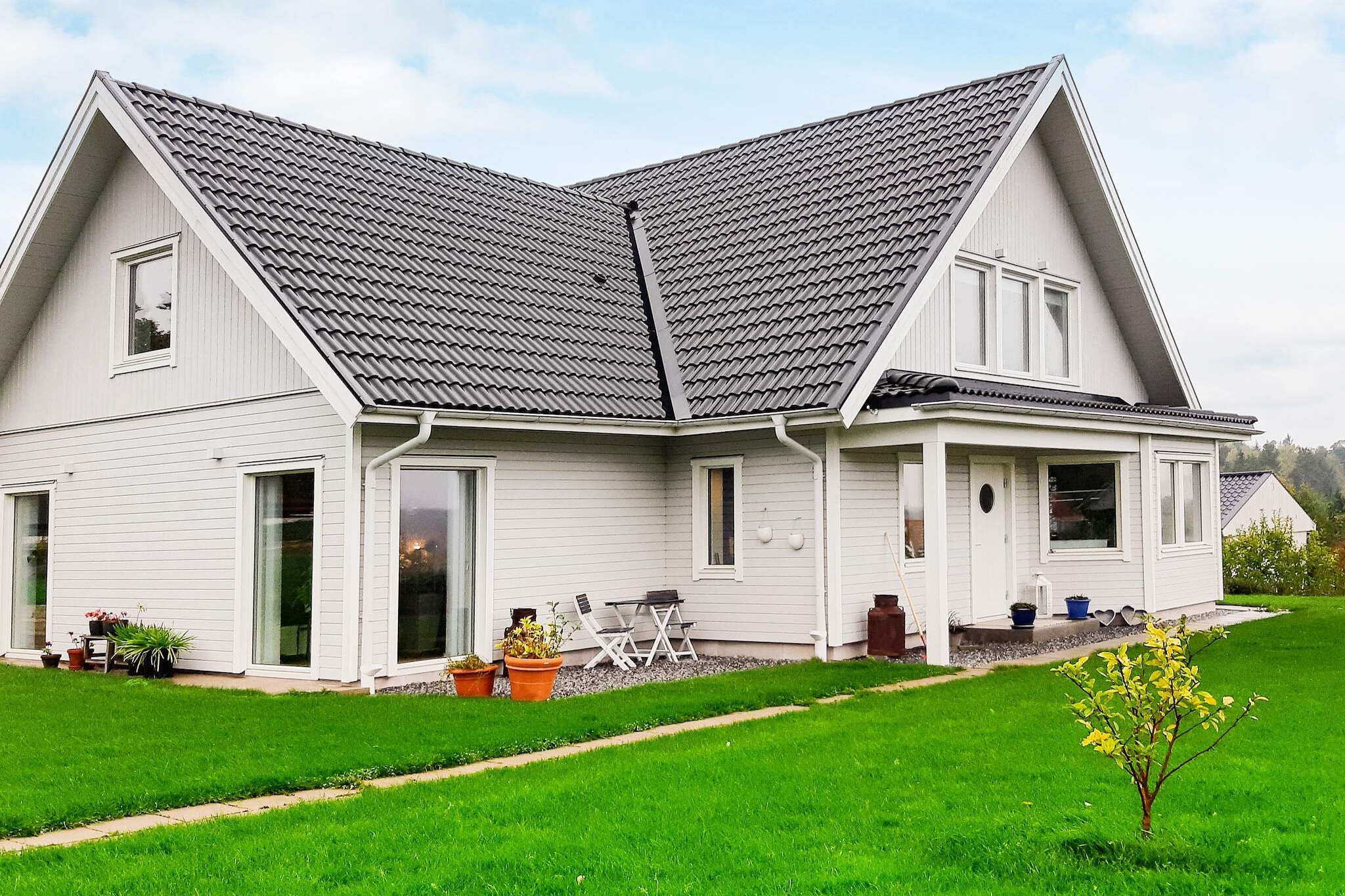 Welcome to a wonderful house on AdelsÃ¶ in MÃ¤laren. The house was built in 2016 and has all the facilities you need for a wonderful holiday. The house is carefully decorated by the family who lives there, with two complete floors, so the house is perfect for a large family or two families who want to vacation together. There are also two living rooms; one on the upper floor and one on the ground floor, both have TV and internet included with good coverage. Two bathrooms with shower, a laundry room, a lovely large plot with lawn for play and games, a greenhouse where the family grows vegetables that you are welcome to harvest during the season. A terrace with exit from the living room, with outdoor furniture and barbecue for cozy summer evenings. The kitchen is spacious and state-of-the-art, the dining table is homemade and resembles a beautiful boat deck. If you are interested in fishing, there is a fishing boat for rent, contact the owner via the Stugsommar service office if you are interested and if you have knowledge of boats. The house is close to the water, it takes about 2 minutes down to the cable ferry that takes you to EkerÃ¶ and then easily onward to Stockholm. There is a nice swimming area 3 km from the house. There is a lot of history to experience on AdelsÃ¶, runic carvings among other things. Just outside AdelsÃ¶ is the Viking Island of Birka from the 7th century, which is usually considered Sweden's first city, well worth a visit. Boats go there from both AdelsÃ¶ and EkerÃ¶. From EkerÃ¶ you can also take an archipelago boat to Stockholm, a cozy boat trip.