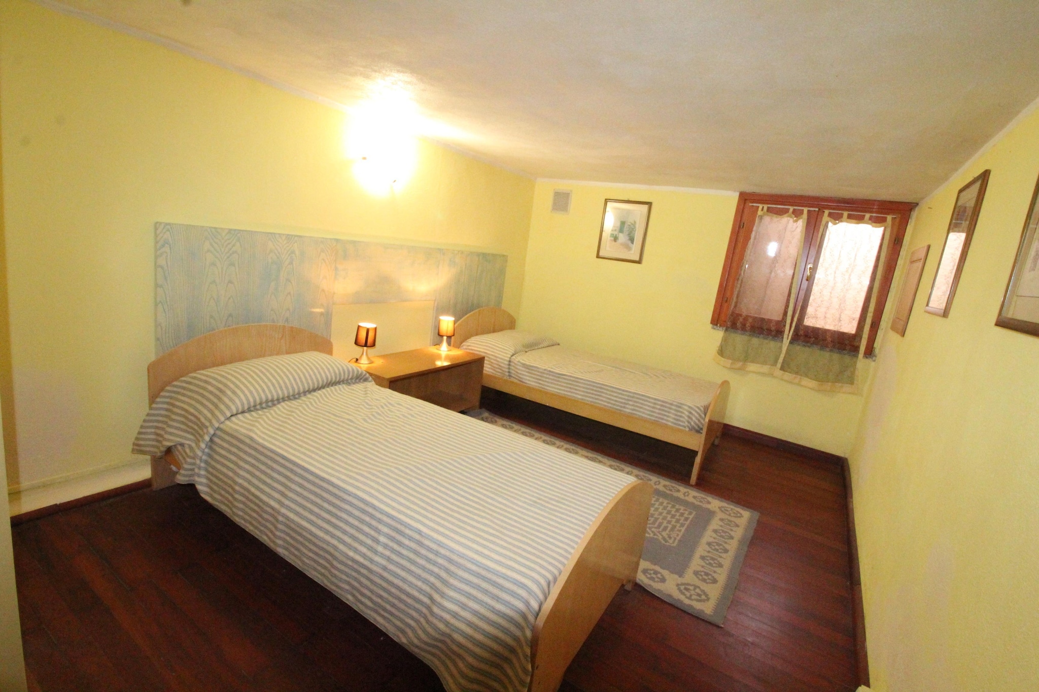 Bed Room