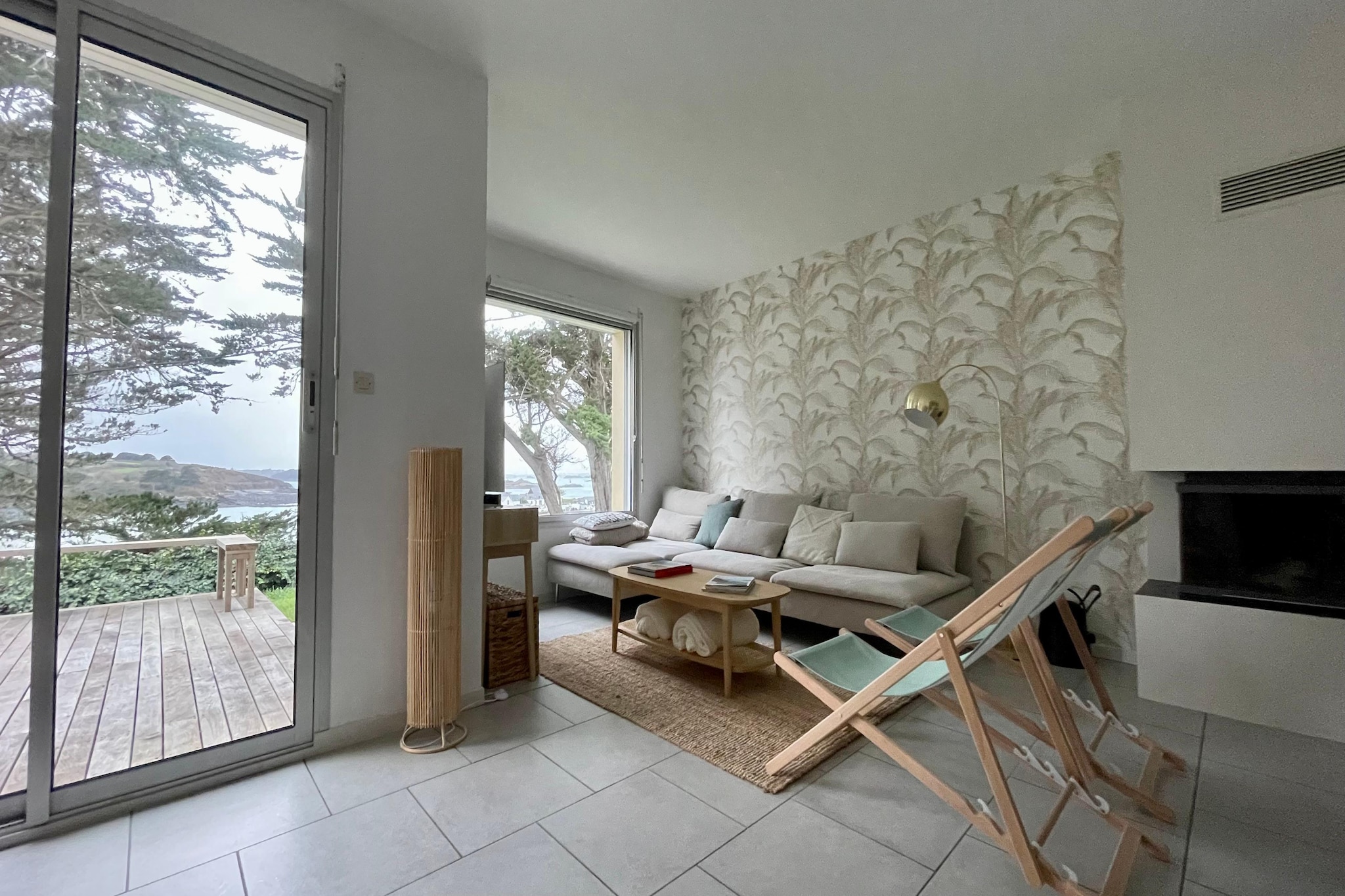 Holiday Home in Terenez with Sea Views