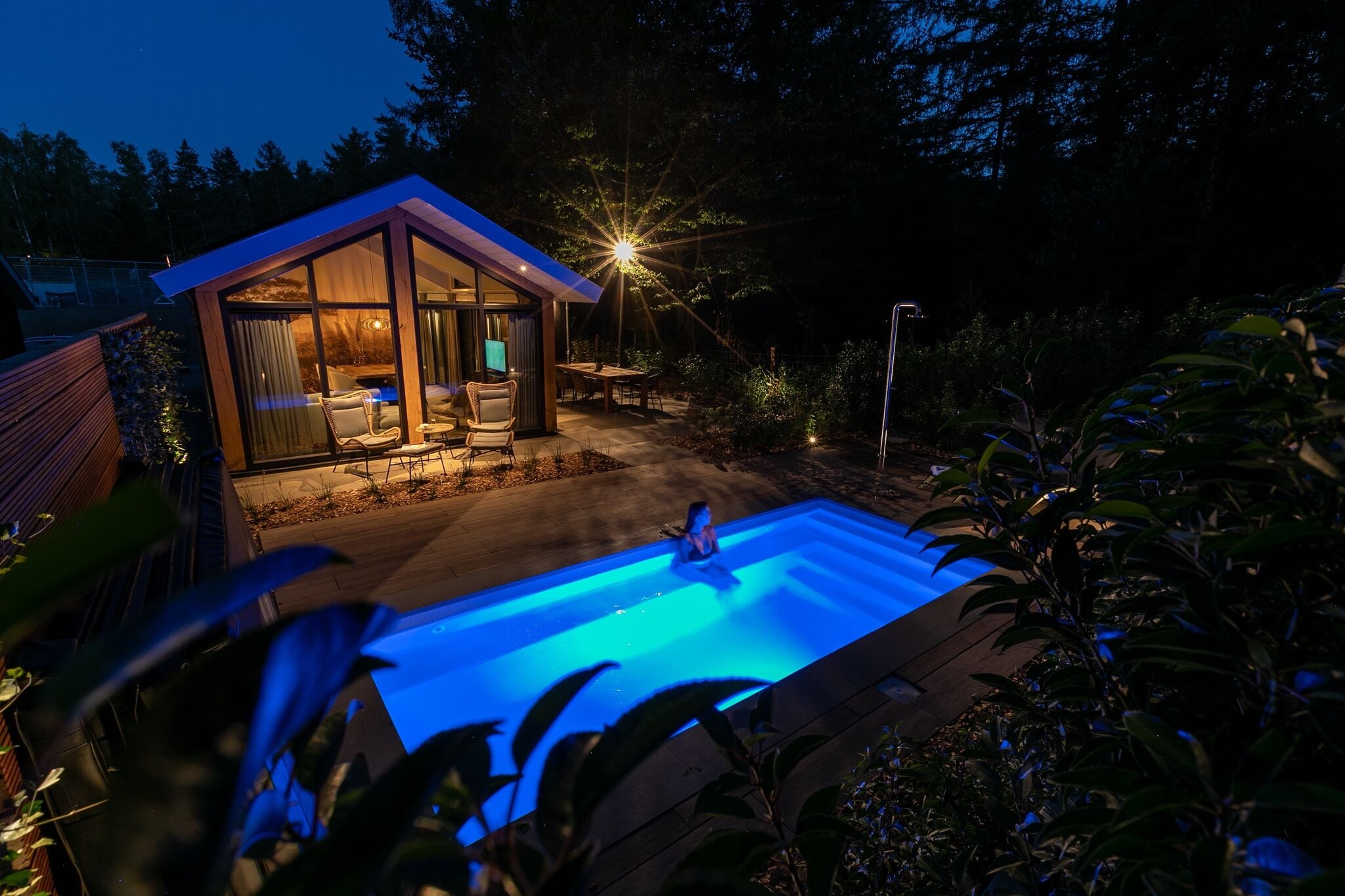 Luxury lodge with private swimming pool