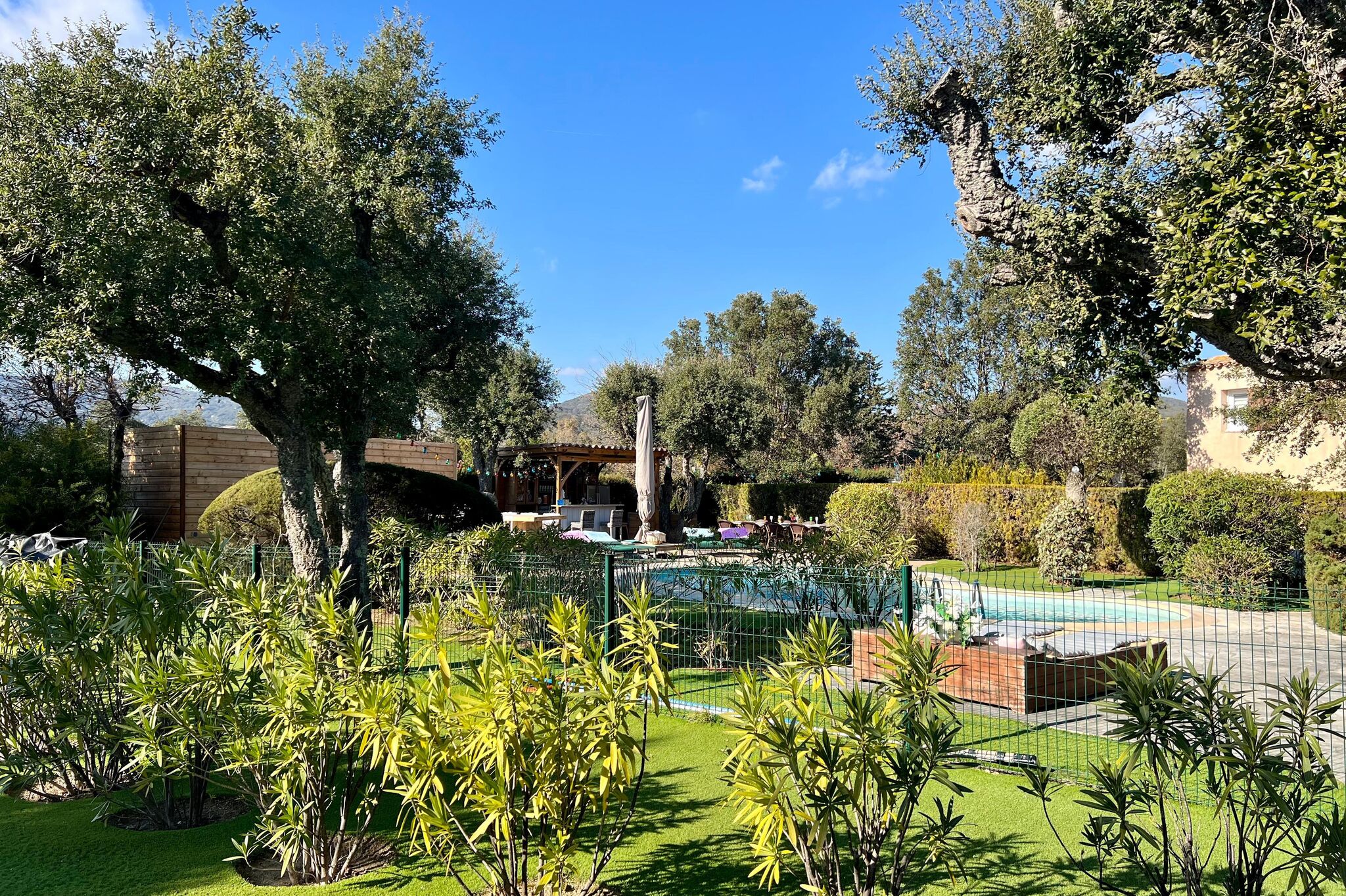 Charming villa in Grimaud with outdoor private pool