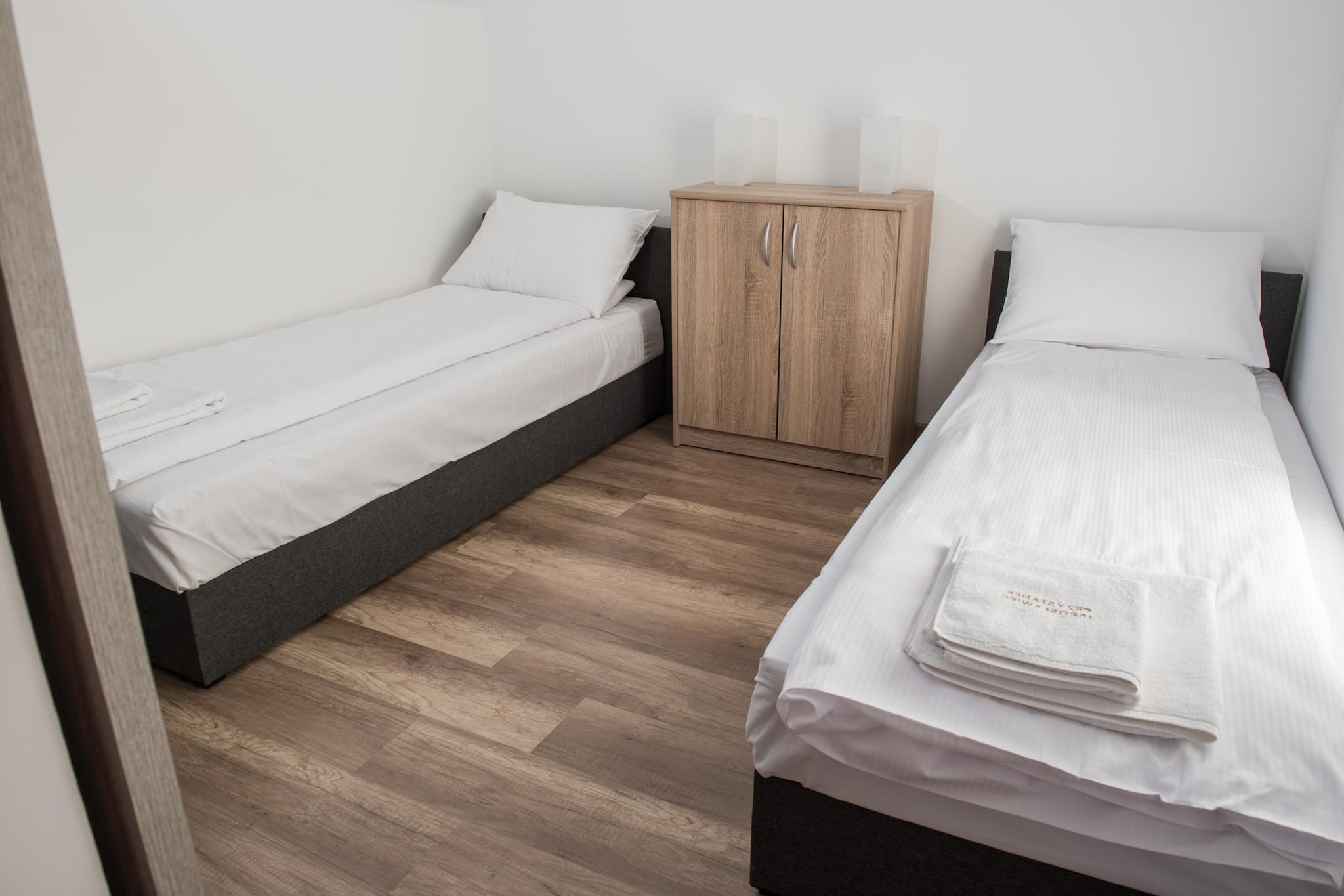 3-room apartment on the ground floor, summer pool