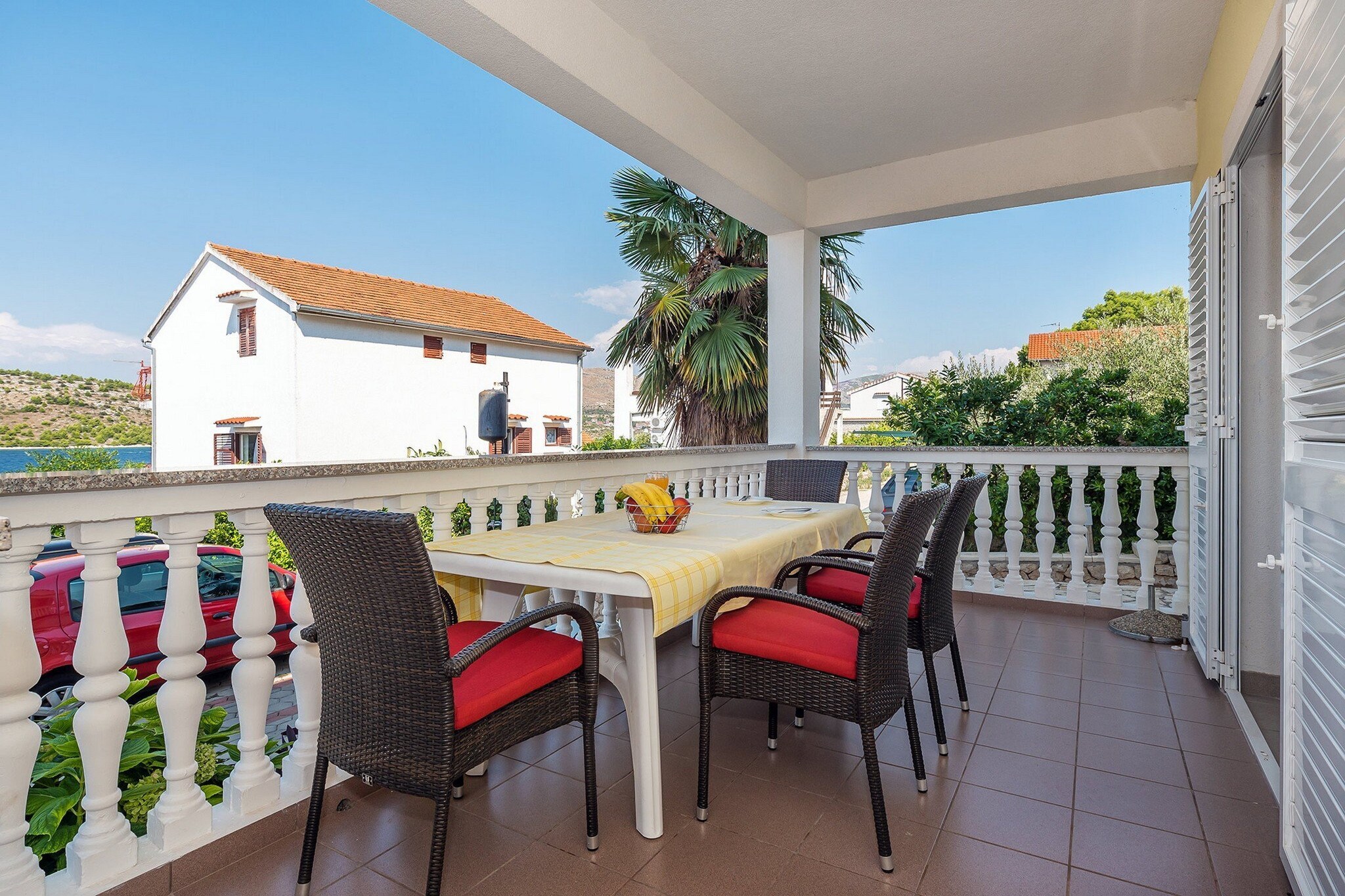 Apartments Gulin - One Bedroom Apartment with Terrace and Sea View (Maslina) - Terrasbalkon