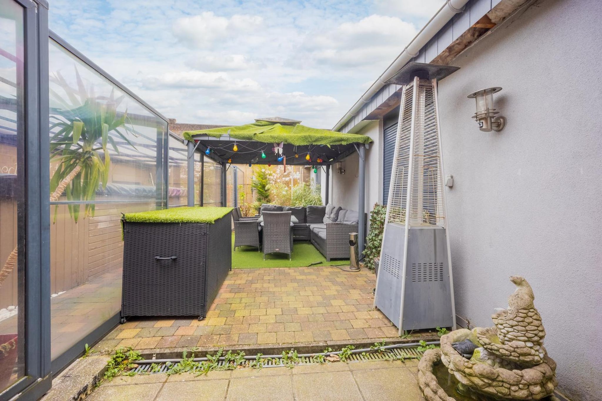 Magnifique maison de vacances pour 10 adultes avec pscine intérieure Sauna Bains à remous et Hamam