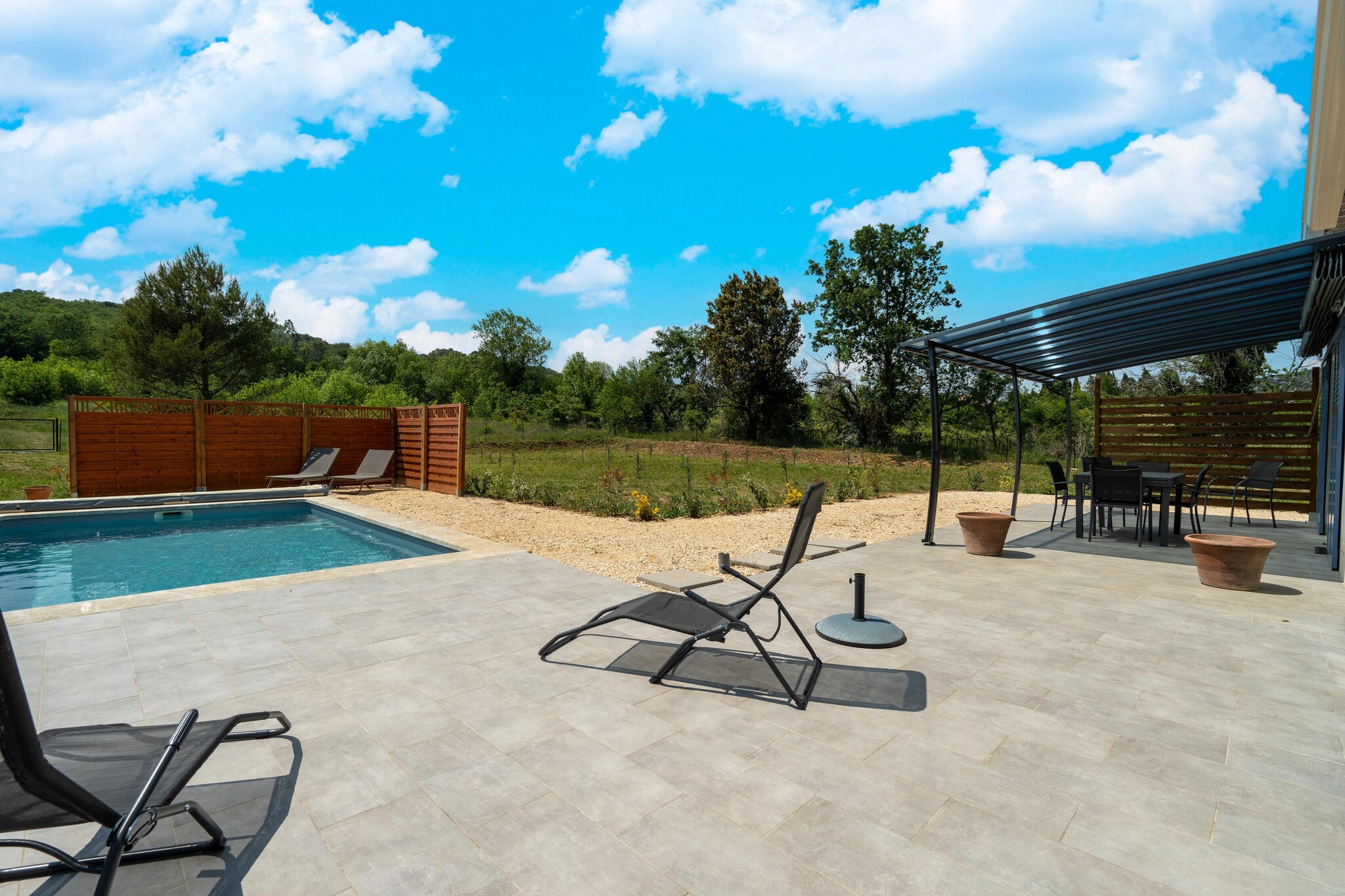 Cosy holiday home with pool