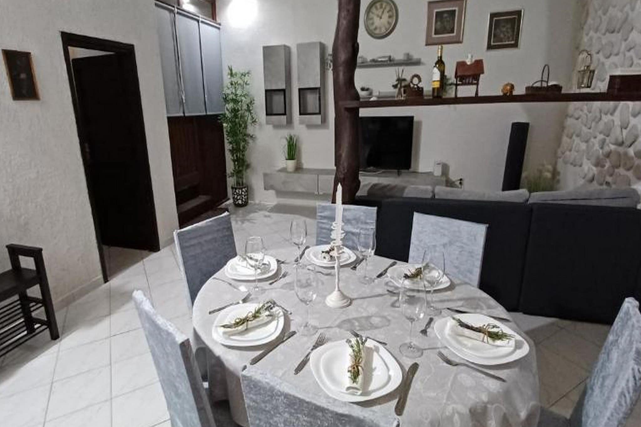 Apartments Katarina - Two Bedroom Apartment with Terrace