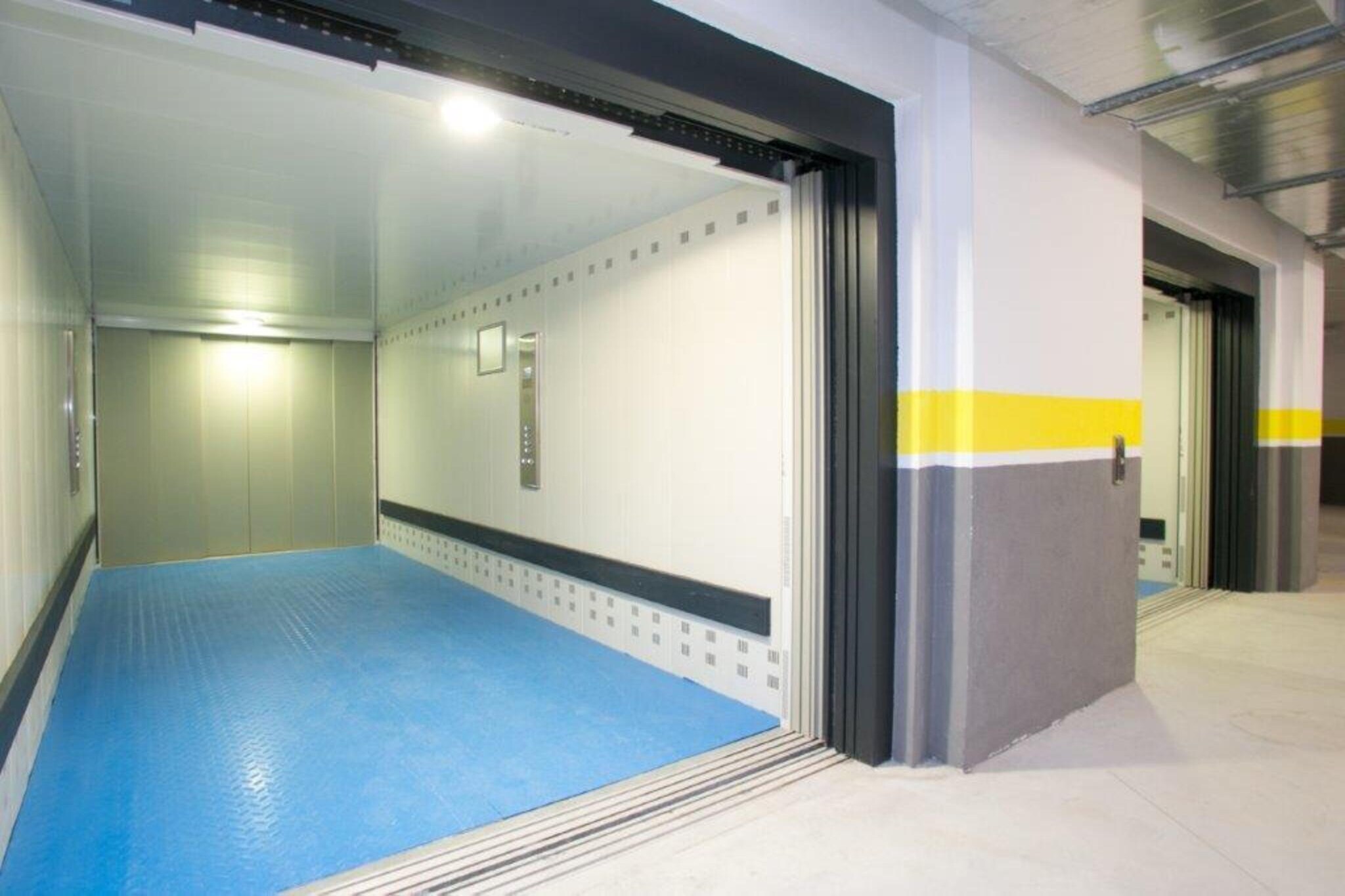 Apartamento con patio-Installations du parc