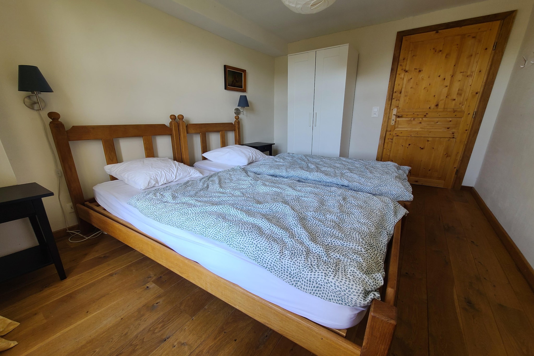 An optional utilities and service fee of EUR 100,00 will be charged before your arrival. Details are given below.<br> Step into history at this beautifully restored, listed building in Orval, where the architect-owner has preserved its charm while adding modern comfort. Nestled beside the charcoal hall of the old forge, this family-friendly retreat features a furnished garden, ideal for morning tea or evening relaxation. The well-equipped kitchen invites you to start your day with a hearty breakfast before heading out to explore. Located in the heart of the Gaume region, known for its mild climate, the home is just 500 meters from the iconic Orval Abbey. From here, embark on scenic hiking, cycling, or mountain biking tours that wind through forests, past ponds, and even across the border into France. A tranquil pond separates the property from the abbey, adding to the serene atmosphere. After a day of adventure, unwind in the garden or explore nearby gems like Chameleux and Williers, or enjoy a local meal at La Galejade, Au Coup De Frein, or L'Orangerie du Pall. This is a stay where heritage meets nature, perfect for families and history lovers alike. <br><b> Optional Utilities & Service Package </b><br><b> An optional utilities and service package of EUR 100,00 </b> can be selected prior to your arrival. You will receive a separate communication with the payment link should you wish to include it.<br>This package ensures a seamless stay and conveniently covers services such as final cleaning, utility consumption, service support, and protection against minor damages or incidental costs during your stay.<br>Guests who prefer may manage these services independently, provided the property is returned in good order at check-out.