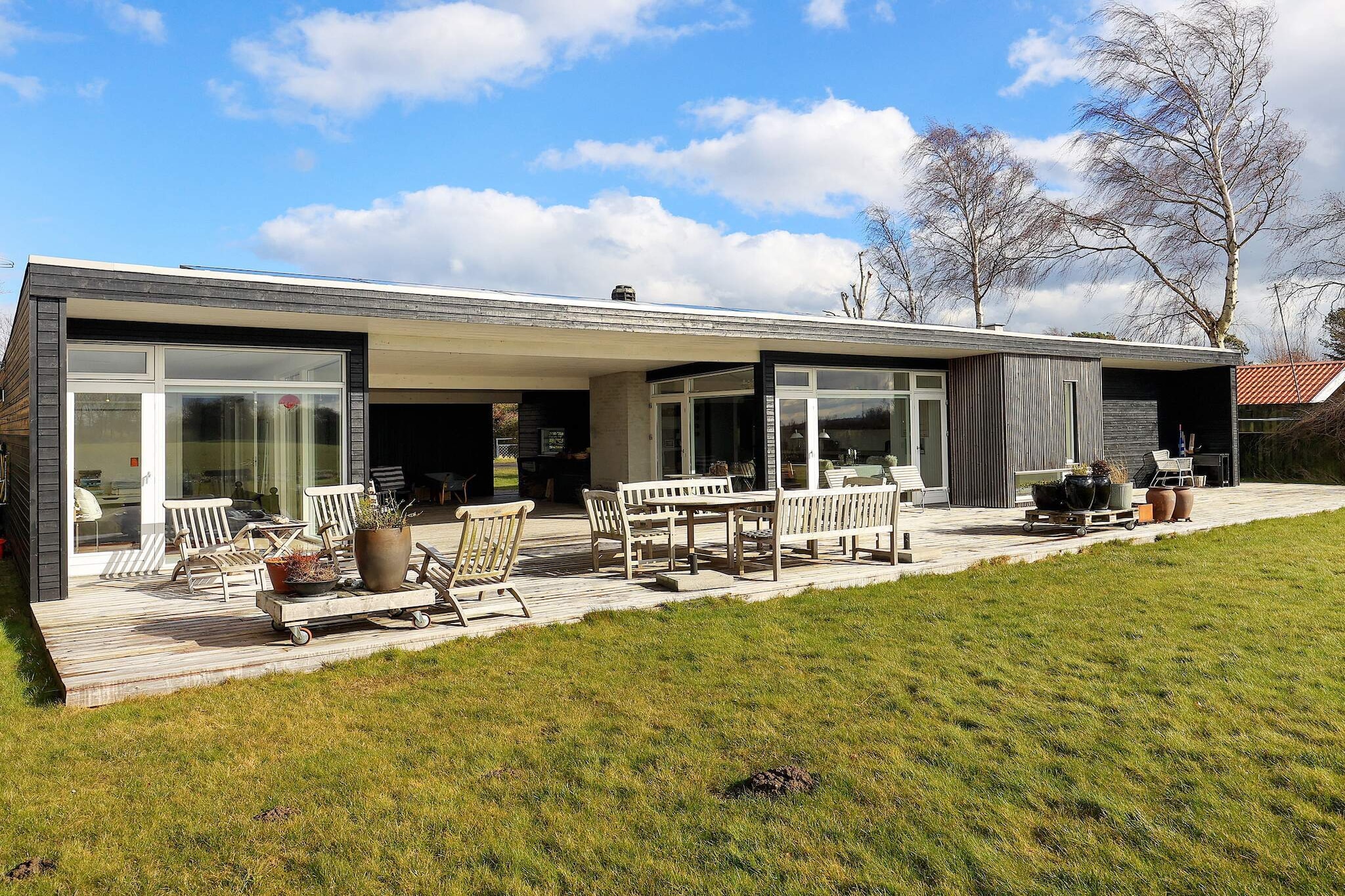 Zonnig vakantiehuisje met spafaciliteiten