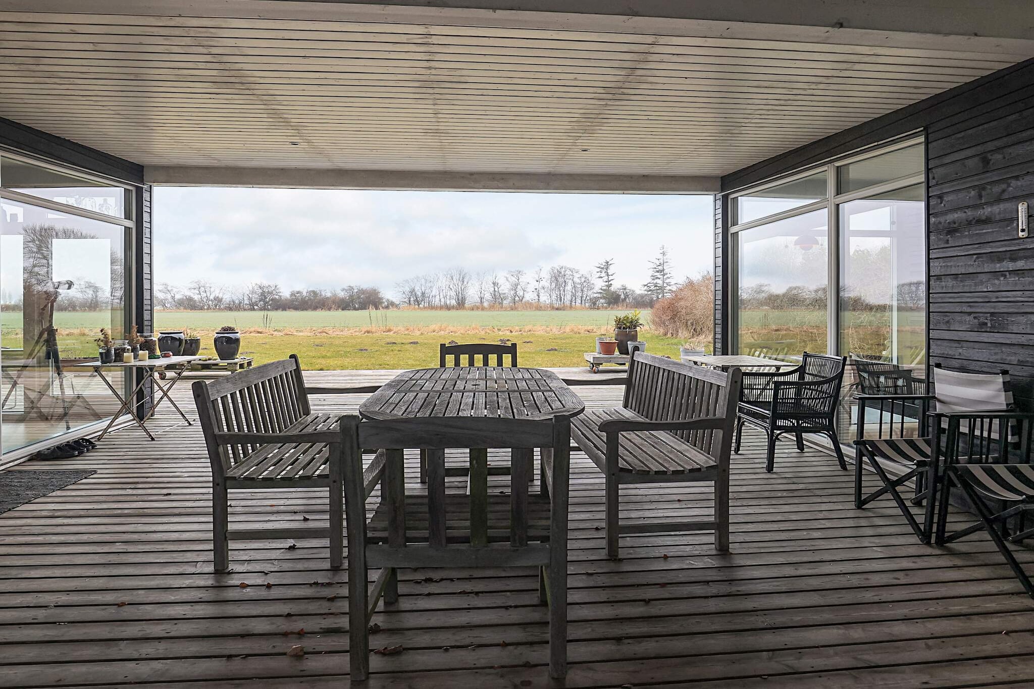 Zonnig vakantiehuisje met spafaciliteiten - Uitzicht