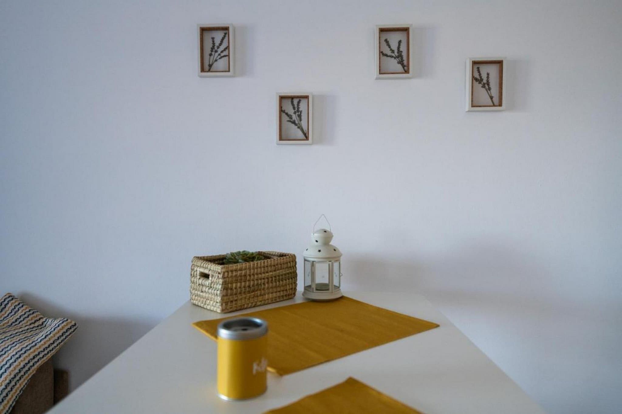 Apartment Baselak - Duplex One Bedroom Apartment with Balcony and Sea View-Binnen