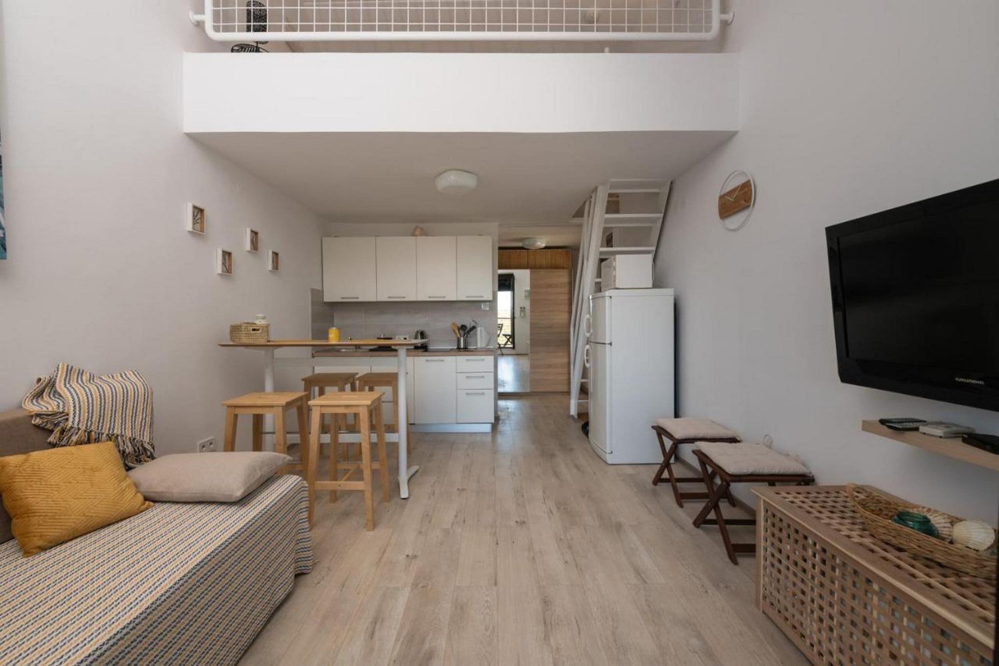 Apartment Baselak - Duplex One Bedroom Apartment with Balcony and Sea View