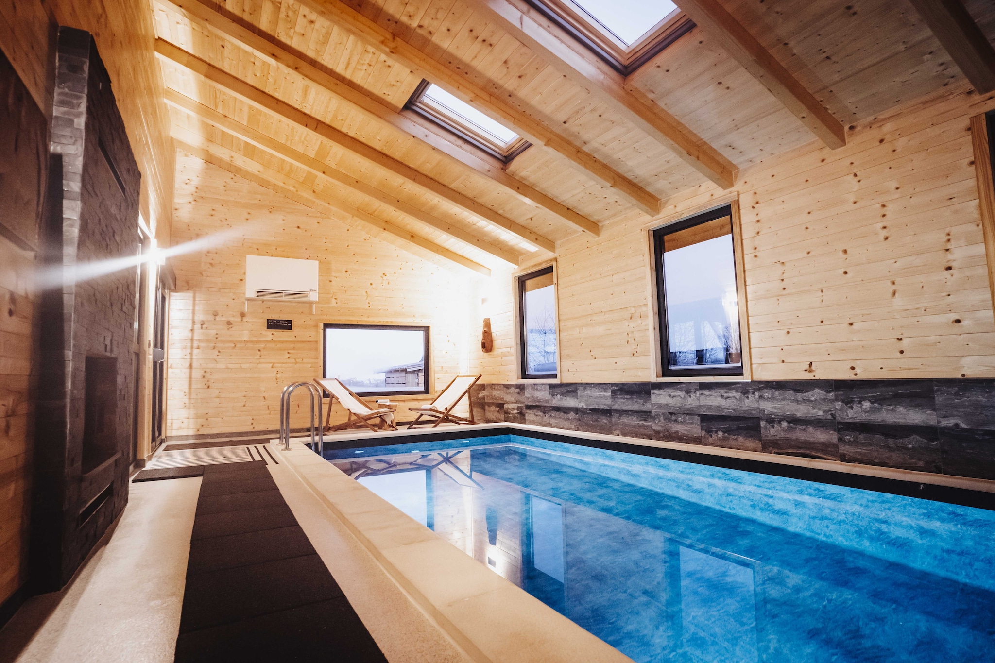 Holiday Home Nightswim Inn - Two Bedroom Holiday Home with Swimming Pool-Swimming pool
