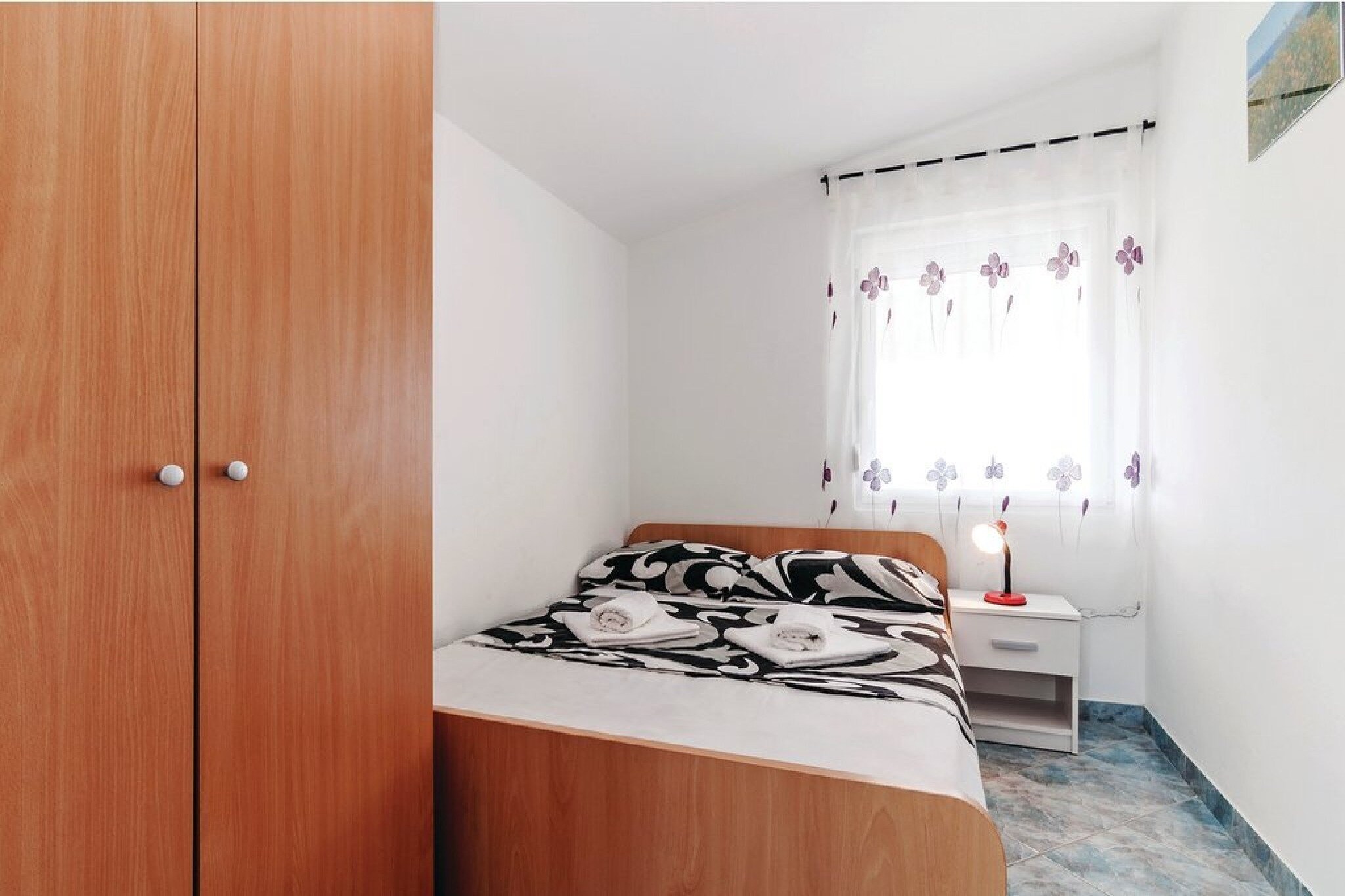 Apartments Hak - Two Bedroom Apartment with Terrace and Sea View