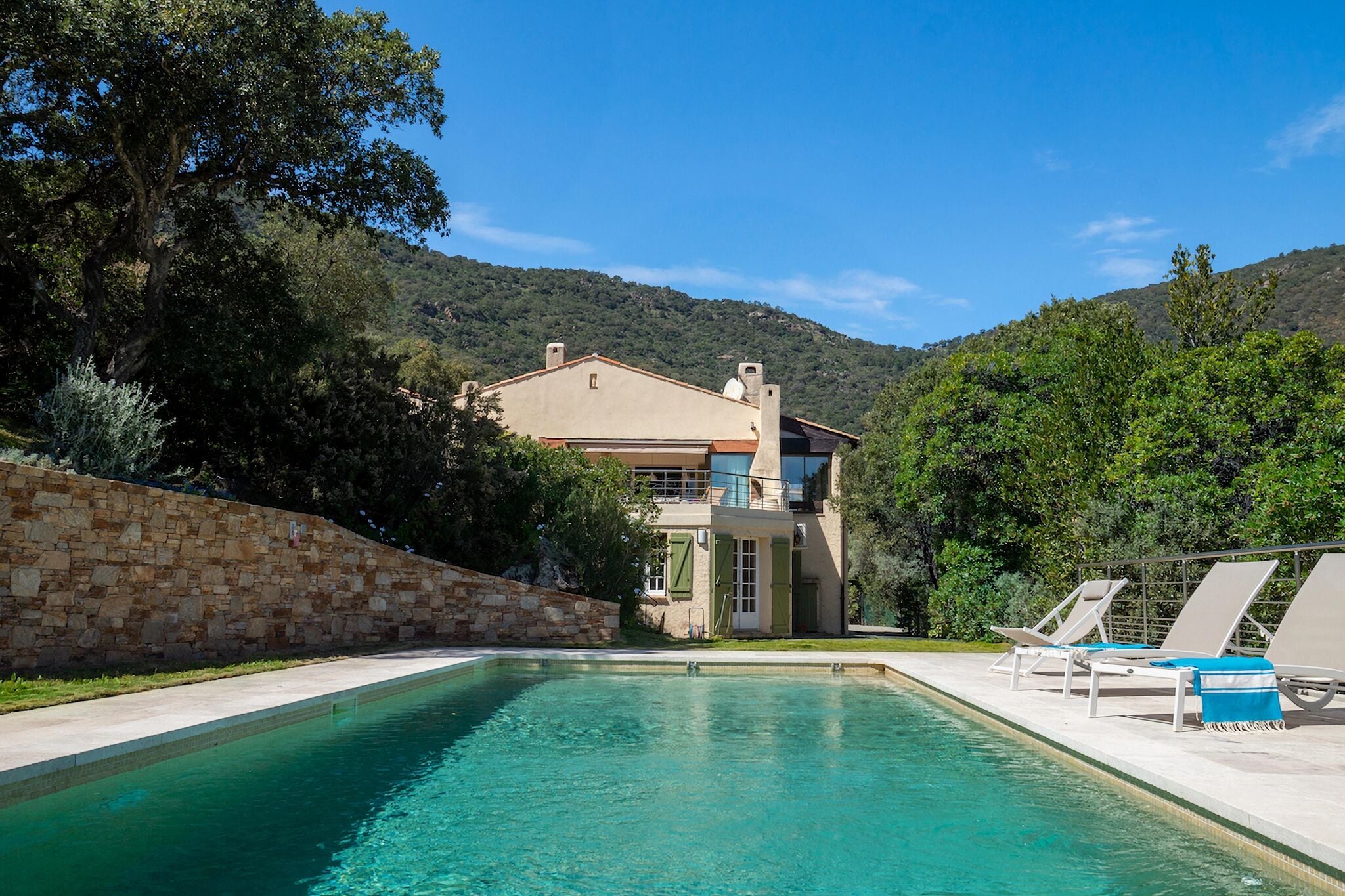 Maison de vacances à Cavalaire-sur-Mer avec piscine