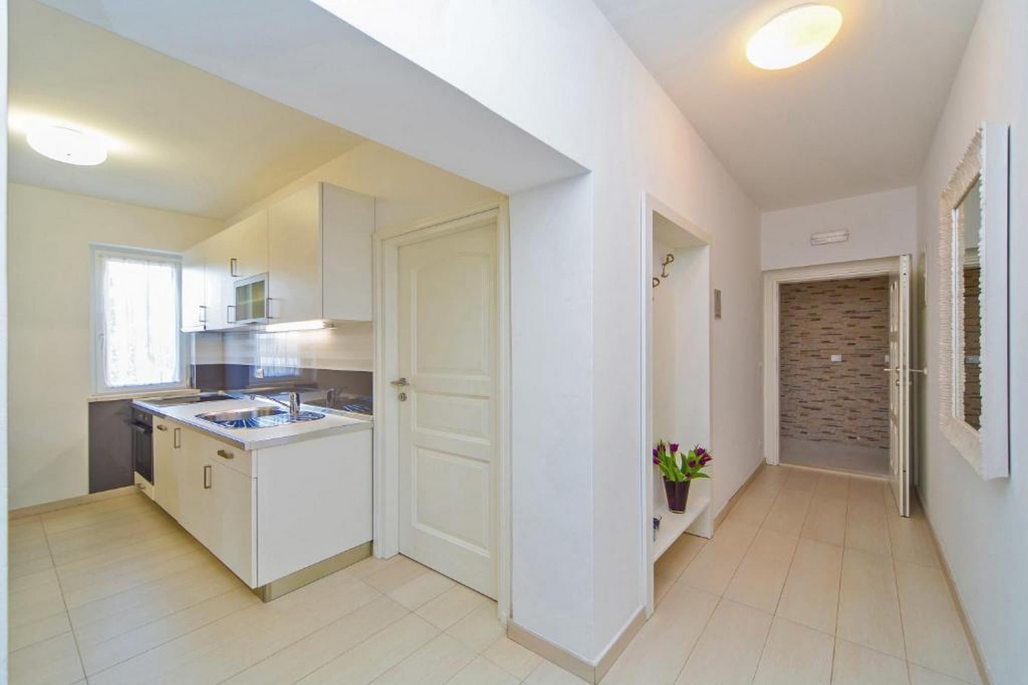 4B Apartments - Two Bedroom Apartment with Balcony A1