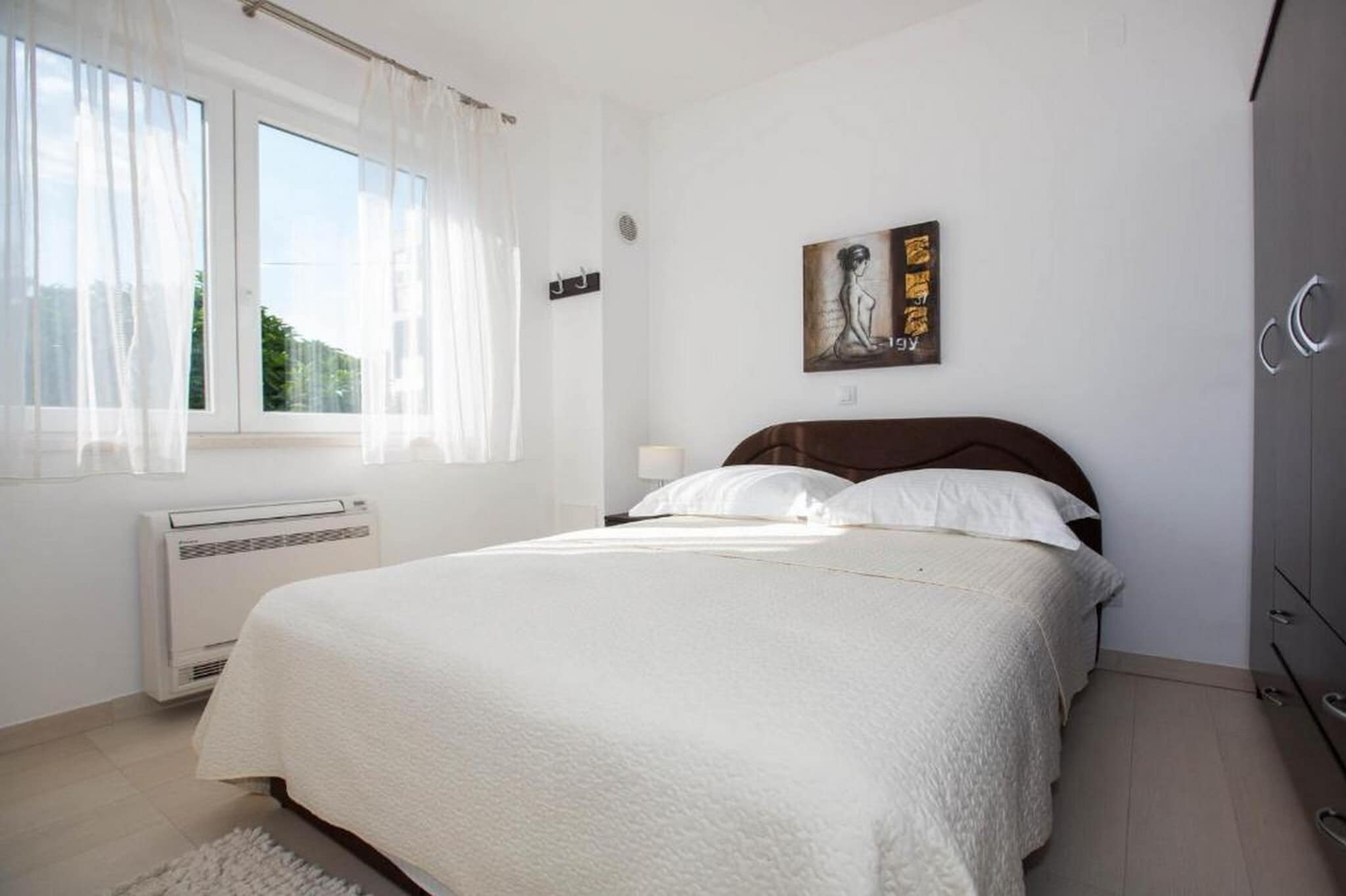 4B Apartments - Two Bedroom Apartment with Balcony A1-Slaapkamer