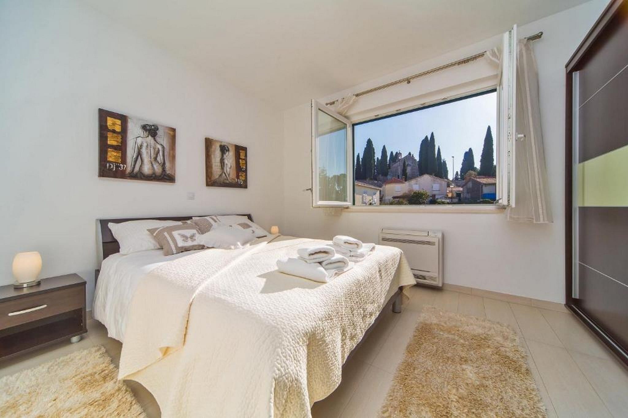 4B Apartments - Two Bedroom Apartment with Balcony A1-Slaapkamer