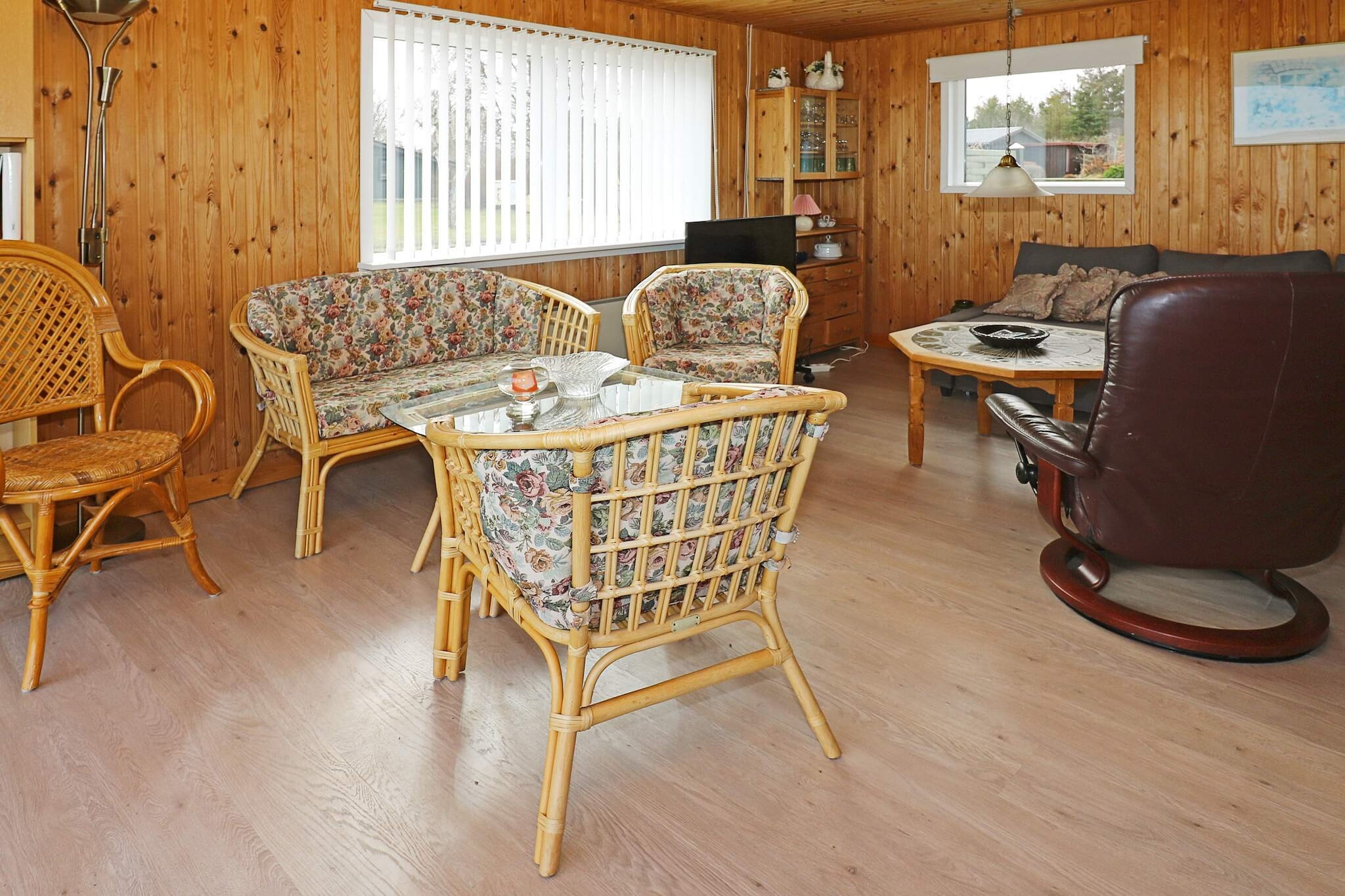 4 person holiday home in Hadsund - Indoor