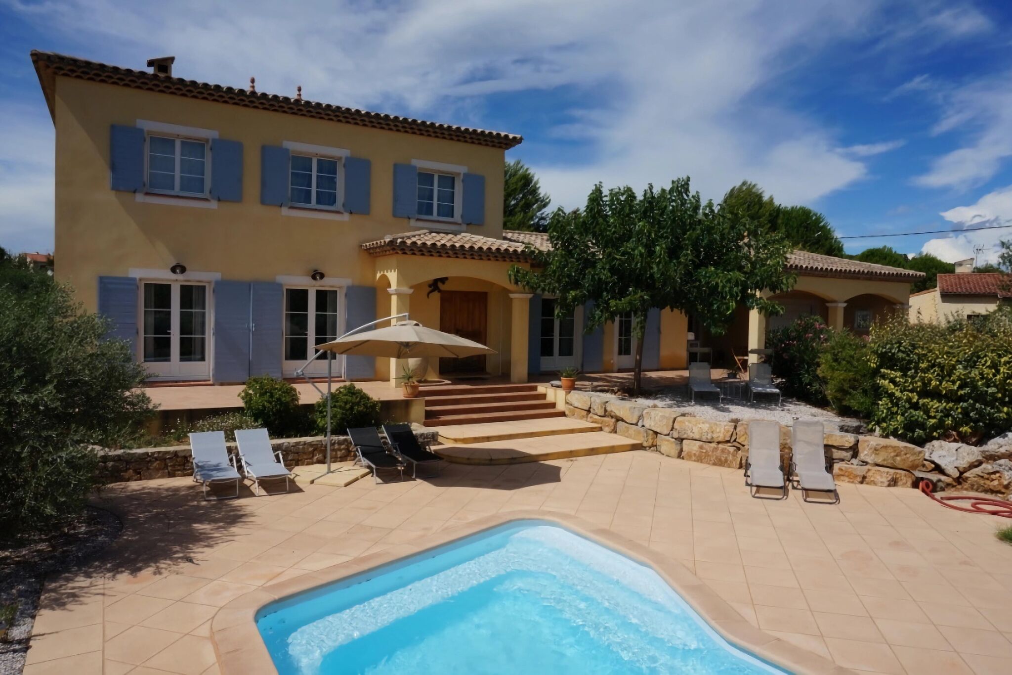 Beautiful holiday home in Les-Arcs -Sur-Argens with pool