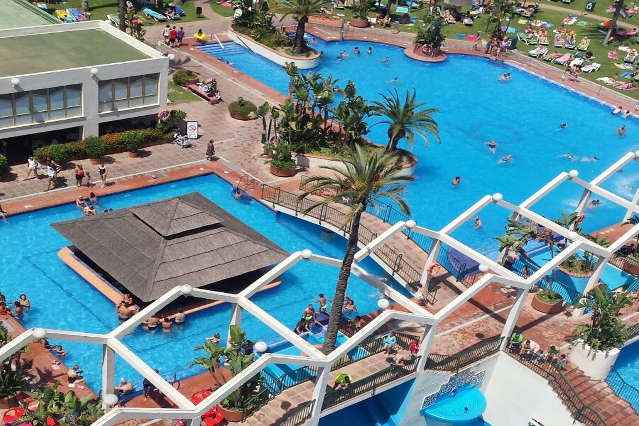 Apartamento con terraza y vistas a playa Benalmádena - Faciliteiten