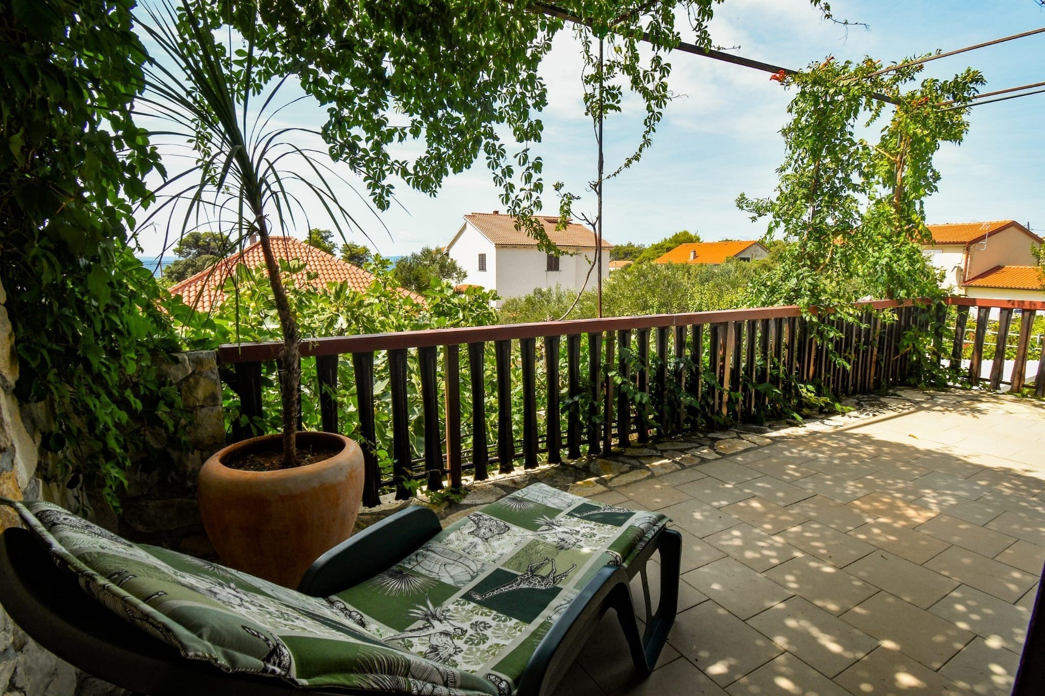 Apartment Kostanjevac - Two Bedroom Apartment with Terrace and Sea View-Terrasse